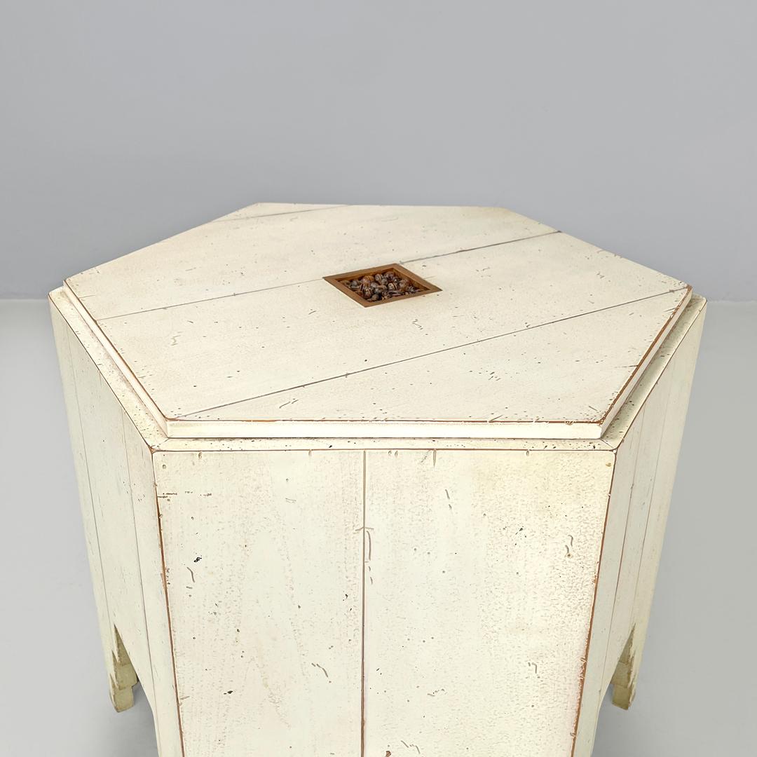 Bois Tables basses hexagonales modernes en bois blanc de Roche Bobois, années 1980 en vente