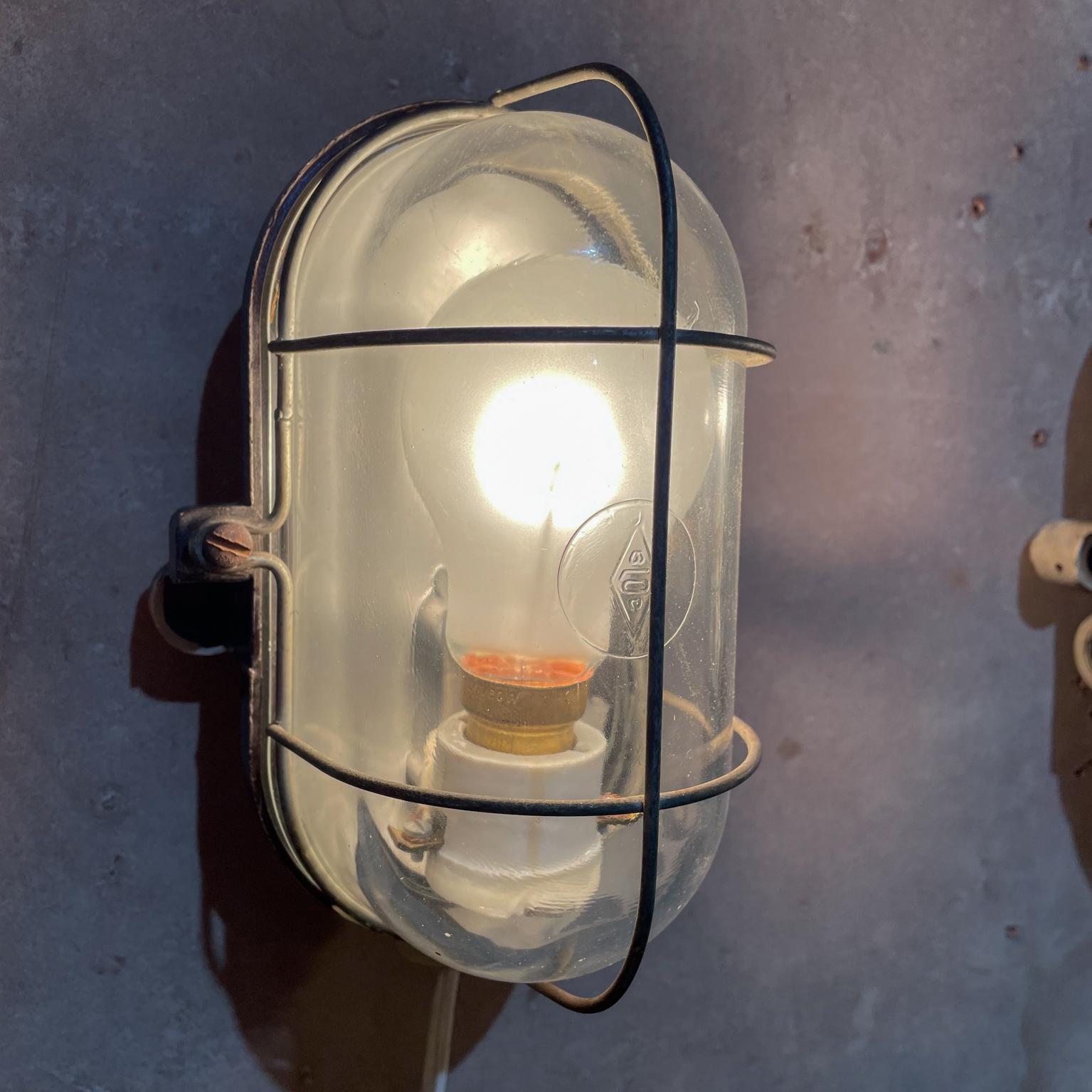French Modern Industrial Wall Lamp Sconces Metal Grid with Bakelite 1950s France For Sale 4