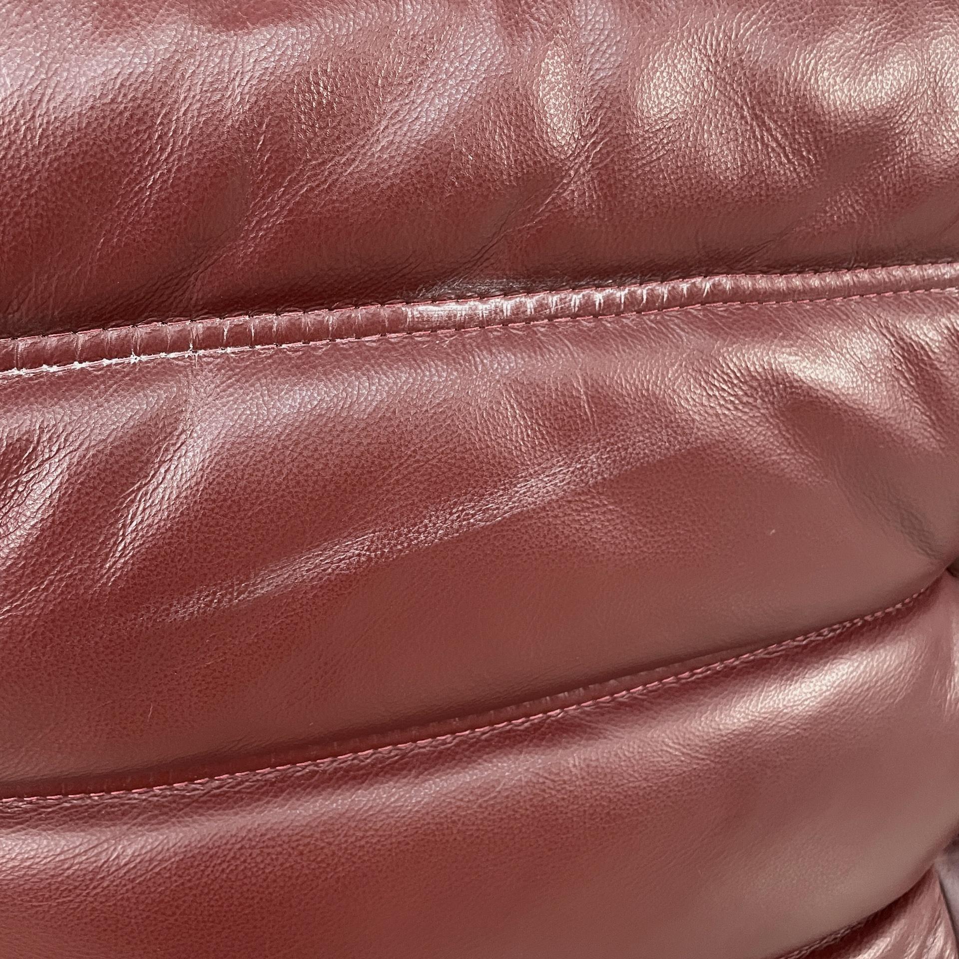 Divano moderno francese in pelle Togo di Michel Ducaroy per Ligne Roset, anni '70 in vendita 6