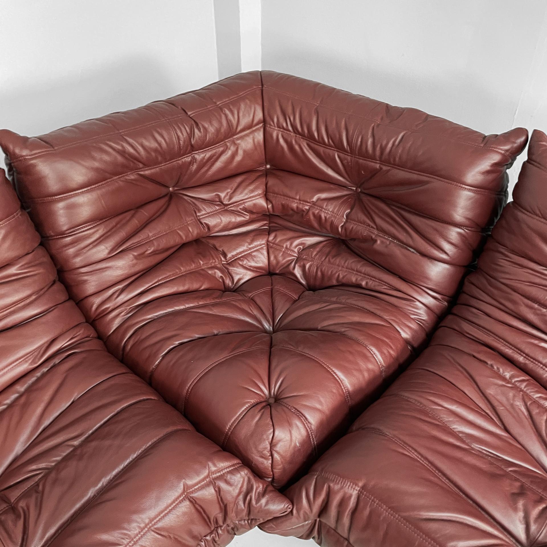 Divano moderno francese in pelle Togo di Michel Ducaroy per Ligne Roset, anni '70 in vendita 9