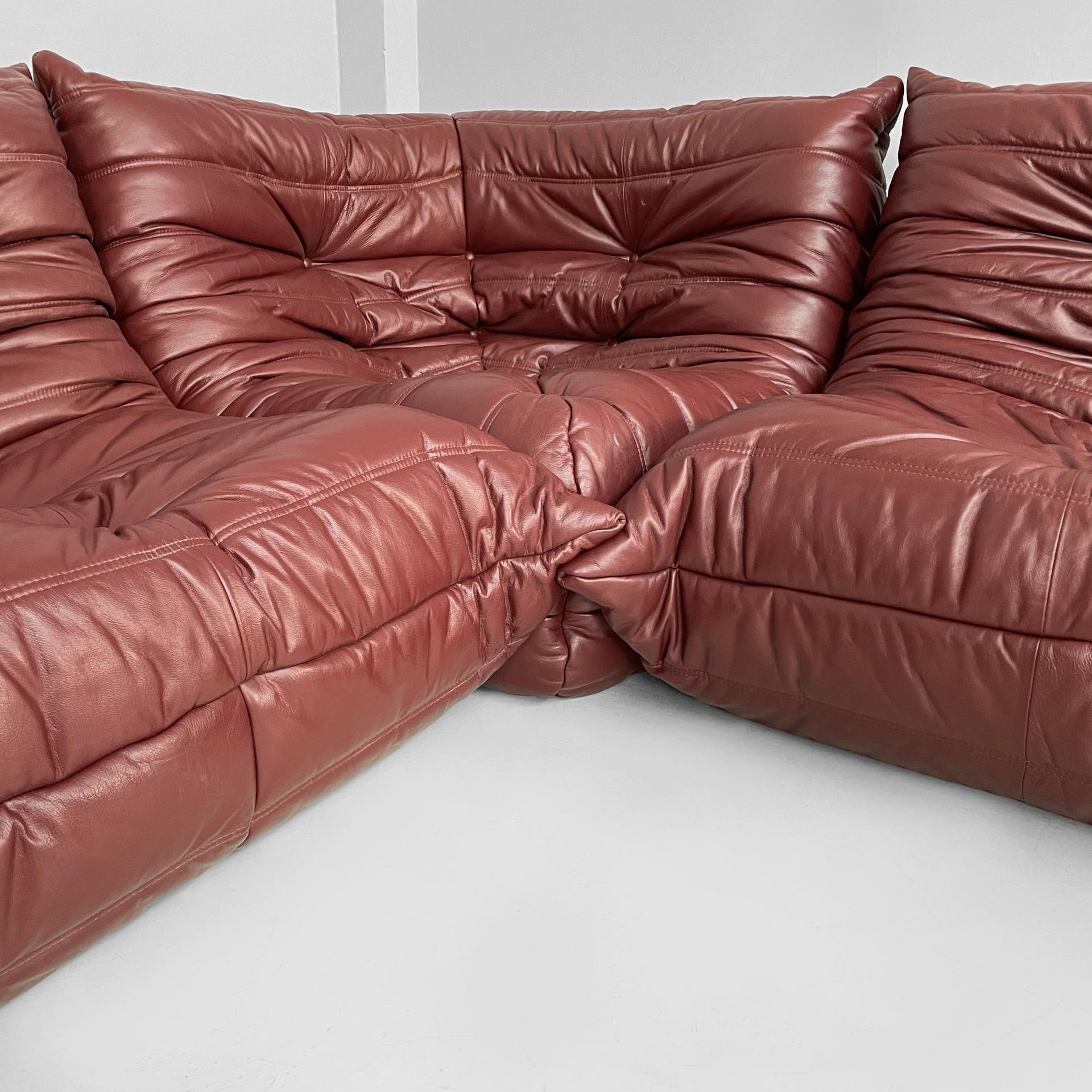 Divano moderno francese in pelle Togo di Michel Ducaroy per Ligne Roset, anni '70 in vendita 10