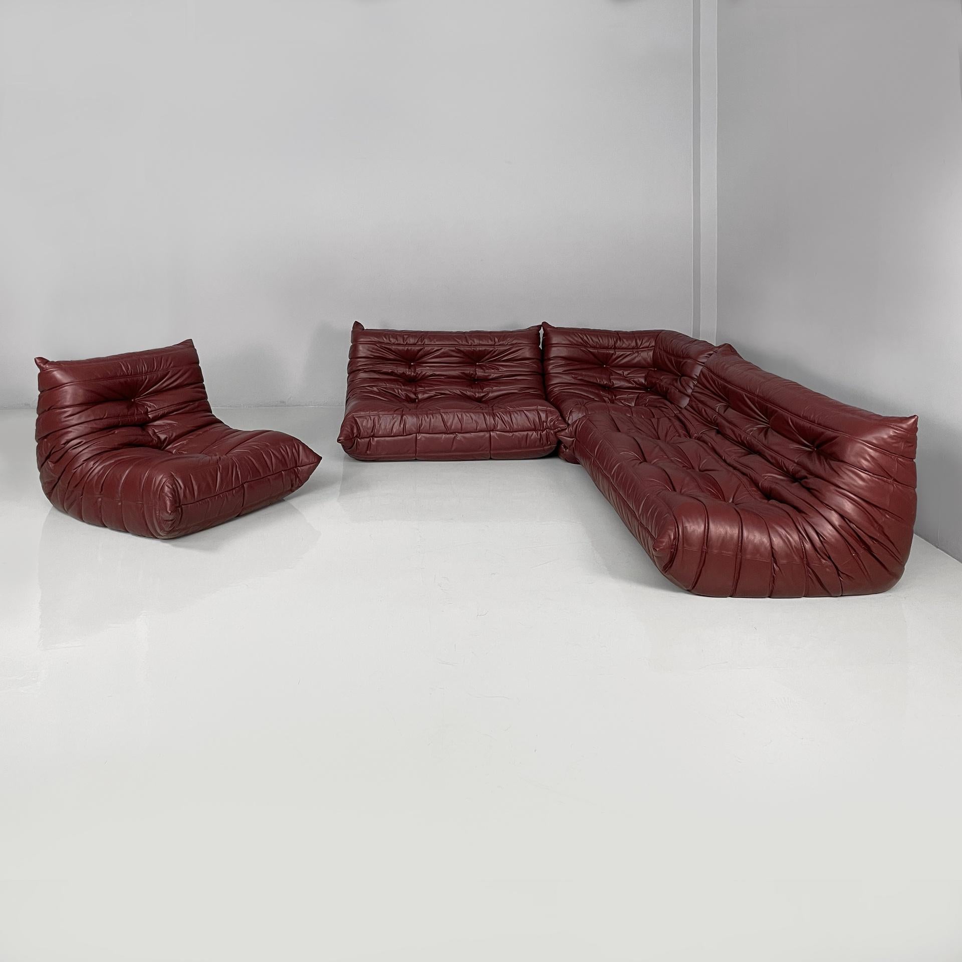 Moderno Divano moderno francese in pelle Togo di Michel Ducaroy per Ligne Roset, anni '70 in vendita