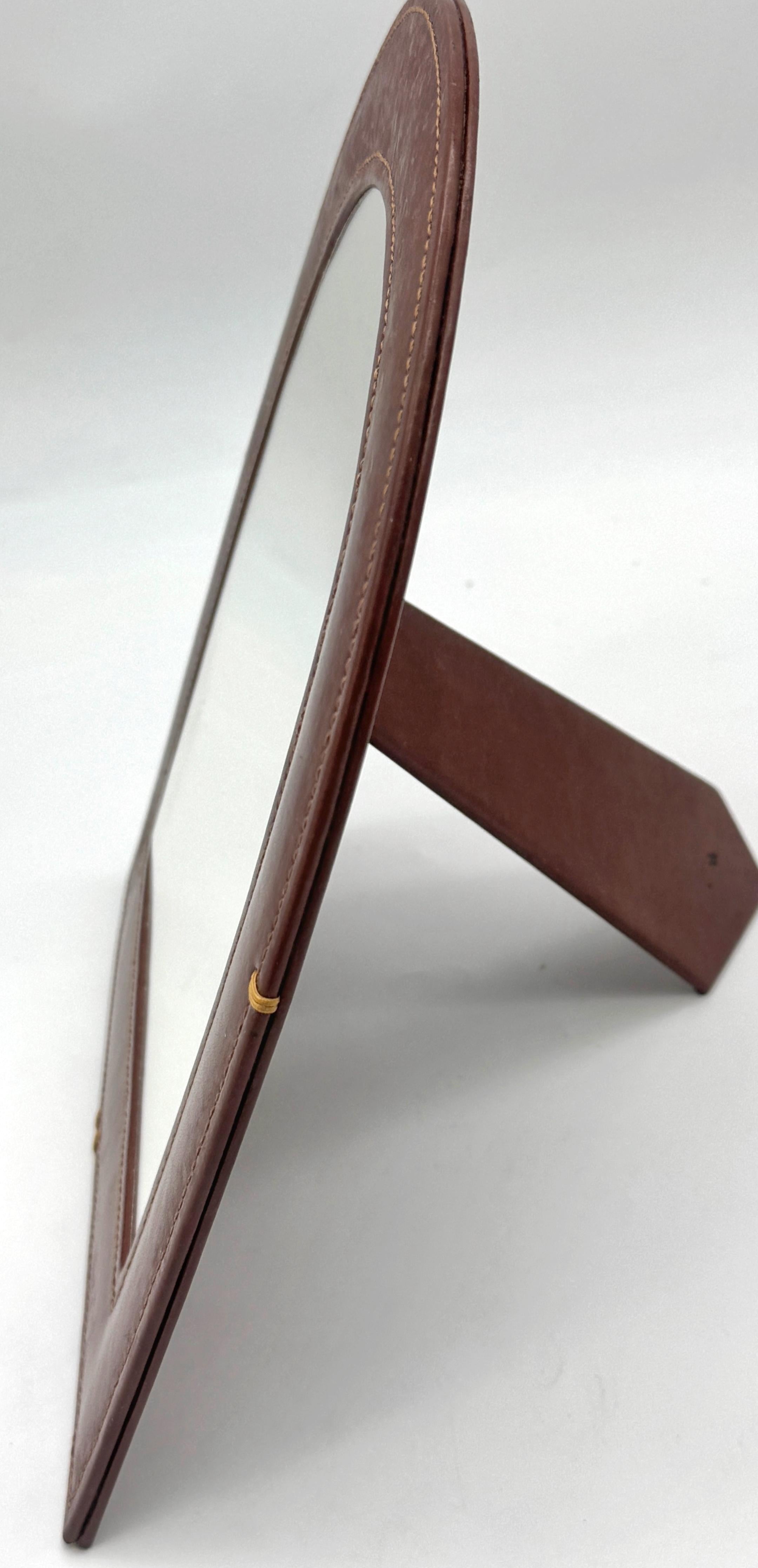 French Modern Leather-Wrapped Arched Tabletop Mirror, Style of Jacques Adnet In Good Condition For Sale In West Palm Beach, FL