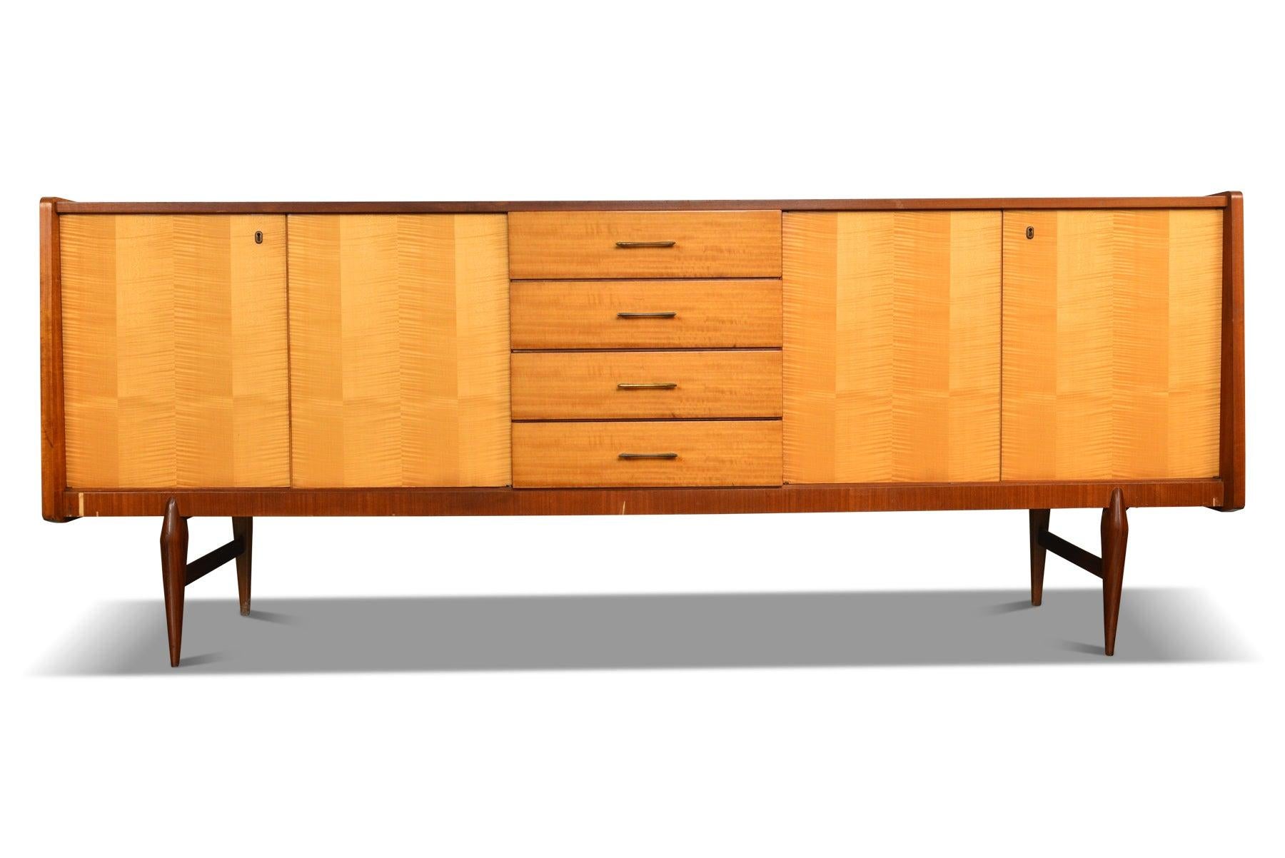 French, Modern Low Sideboard in Beech and Maple For Sale 6