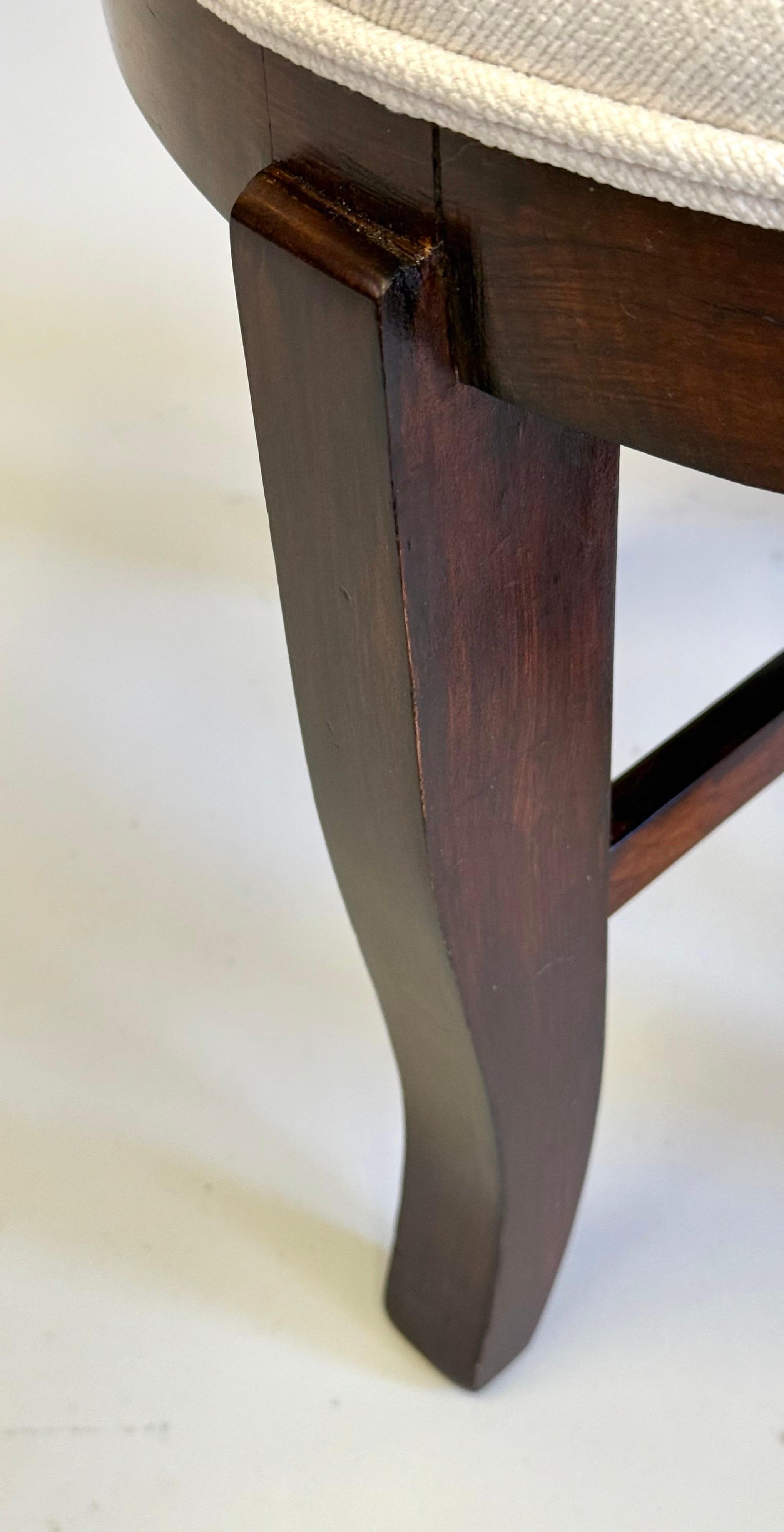 Tabouret/ banc en acajou néoclassique/Art déco moderne français, Jean-MIchel Frank en vente 2