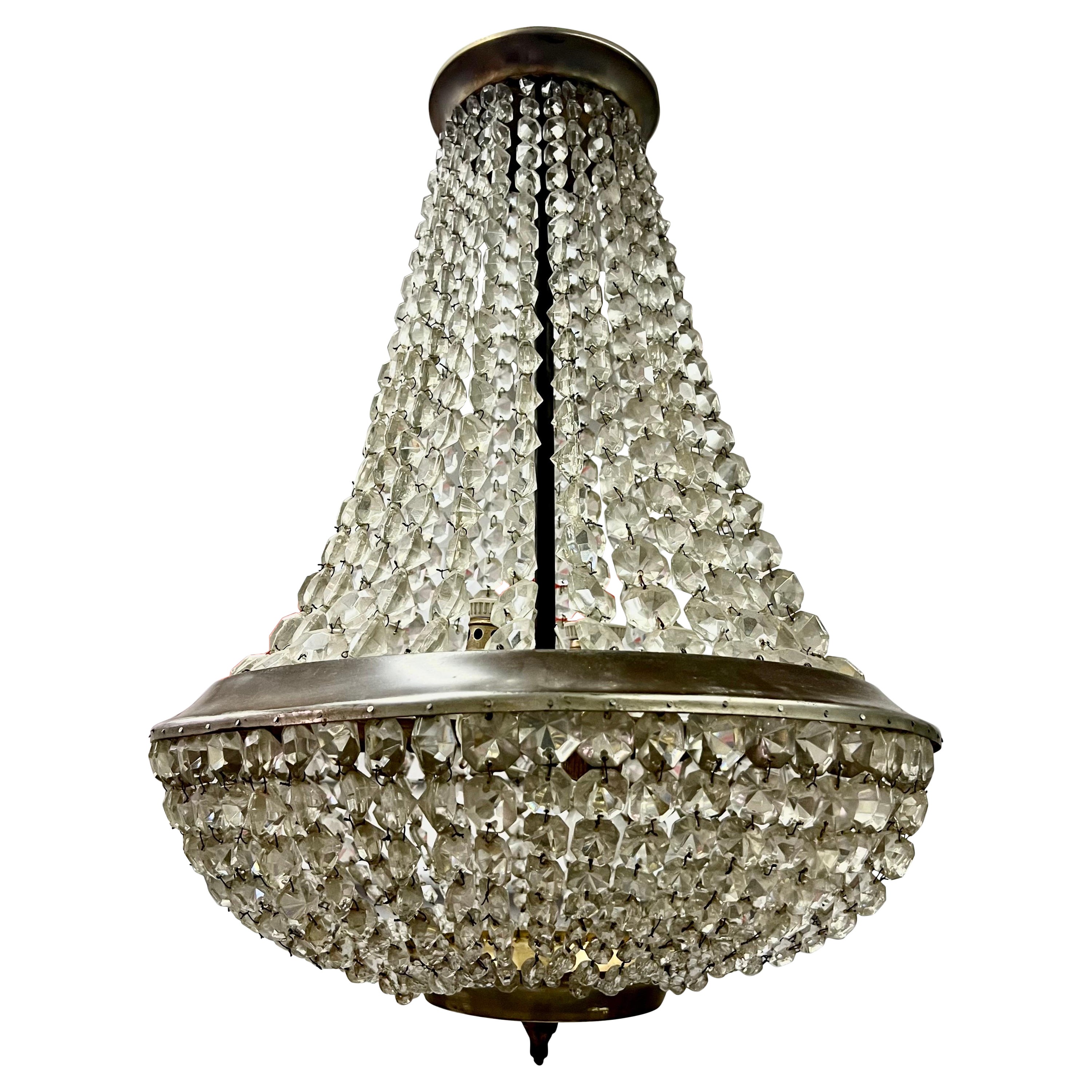 Araña francesa moderna neoclásica de cristal tallado Attr. a Maison Bagues 1930