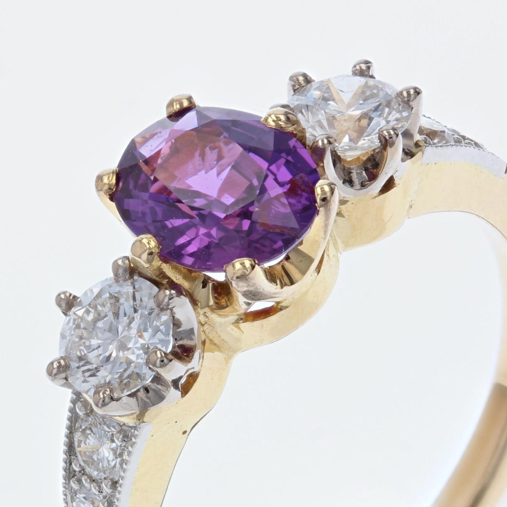 French Modern No Heat Purple Sapphire Diamonds 18 Karat Yellow Gold Ring For Sale 2