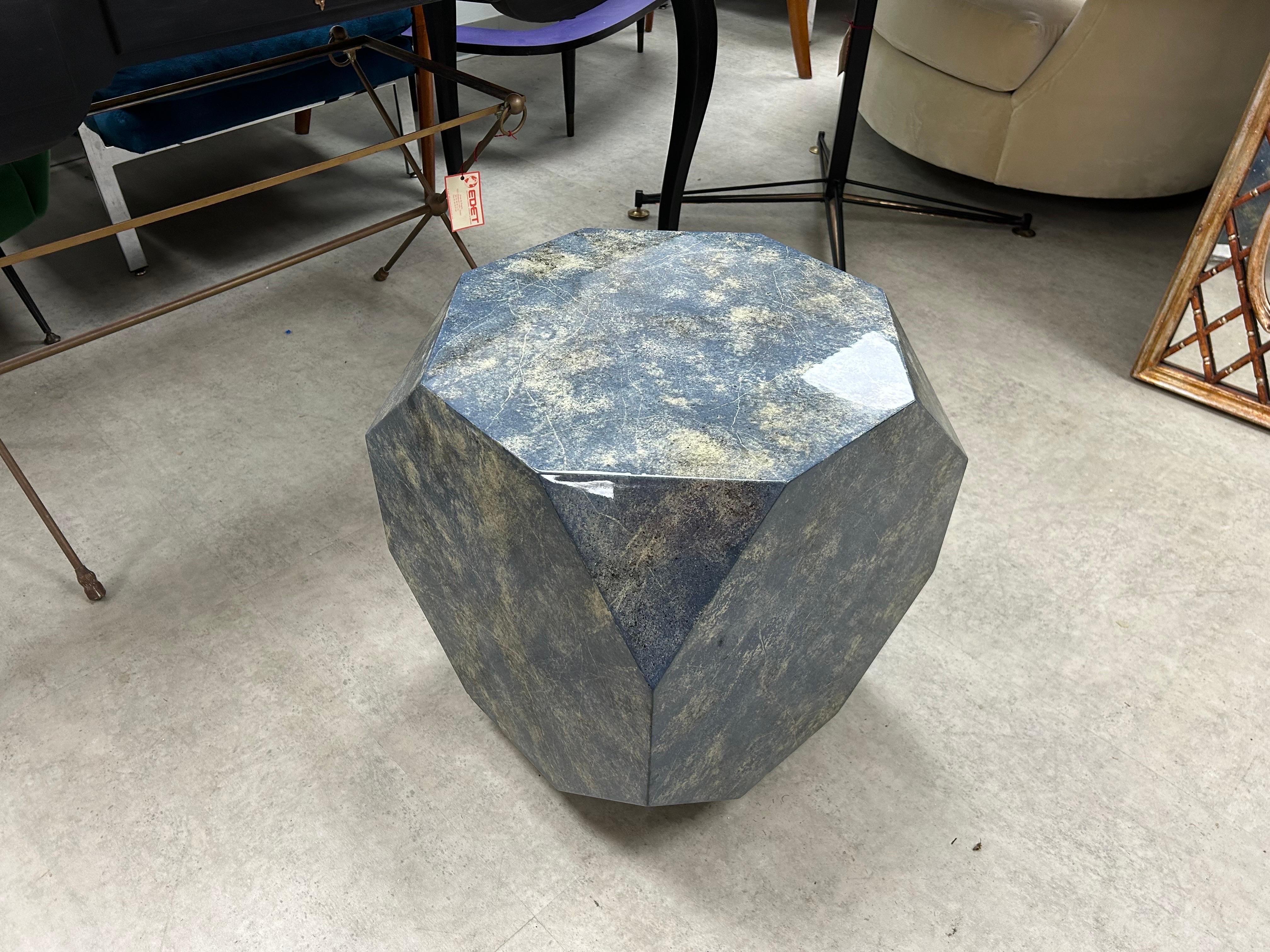 Mesa Poliedro Francesa Moderna Lacada en venta 1