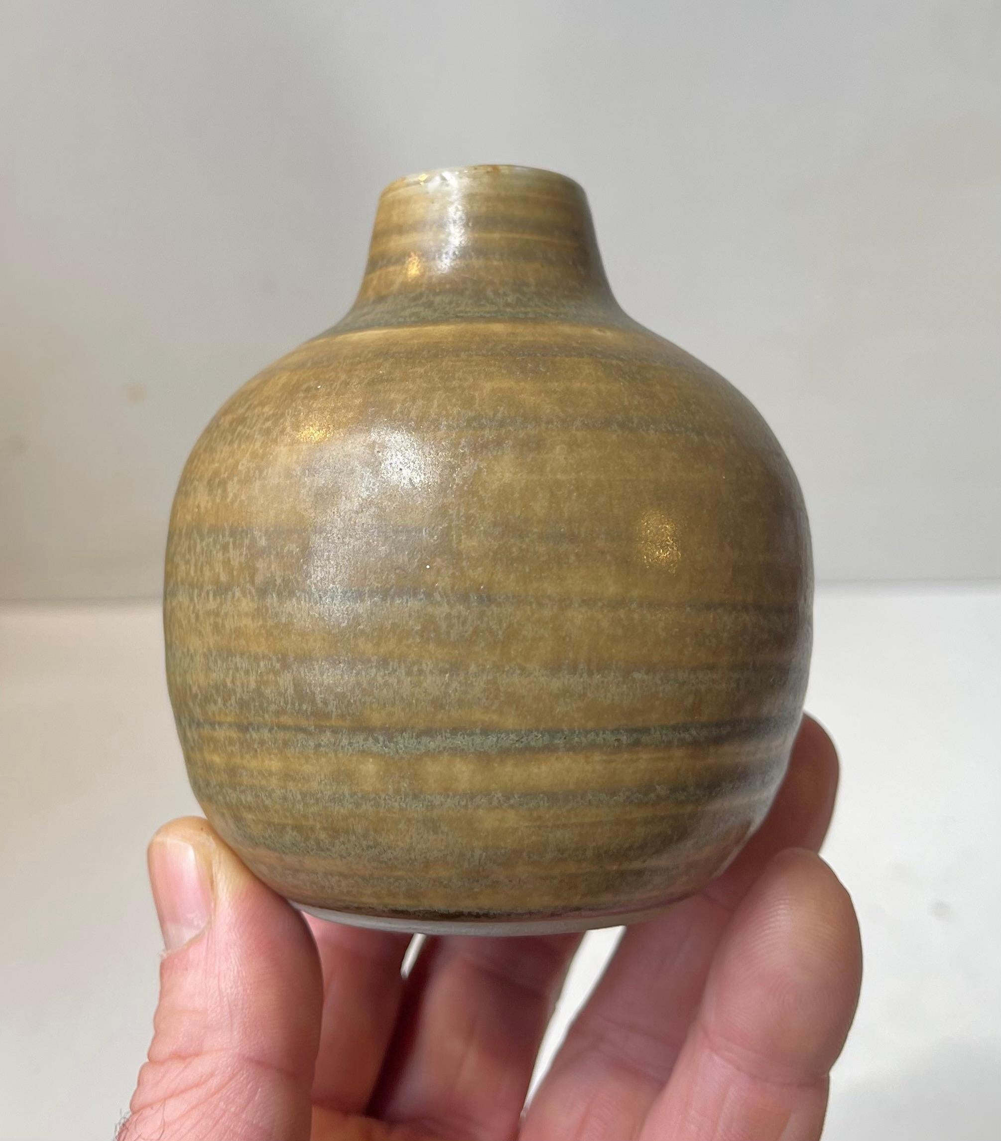 Mid-Century moderno Vaso moderno francese in gres smaltato Oliver di Jill Ratel - Atelier A Du Doire, anni '70 in vendita