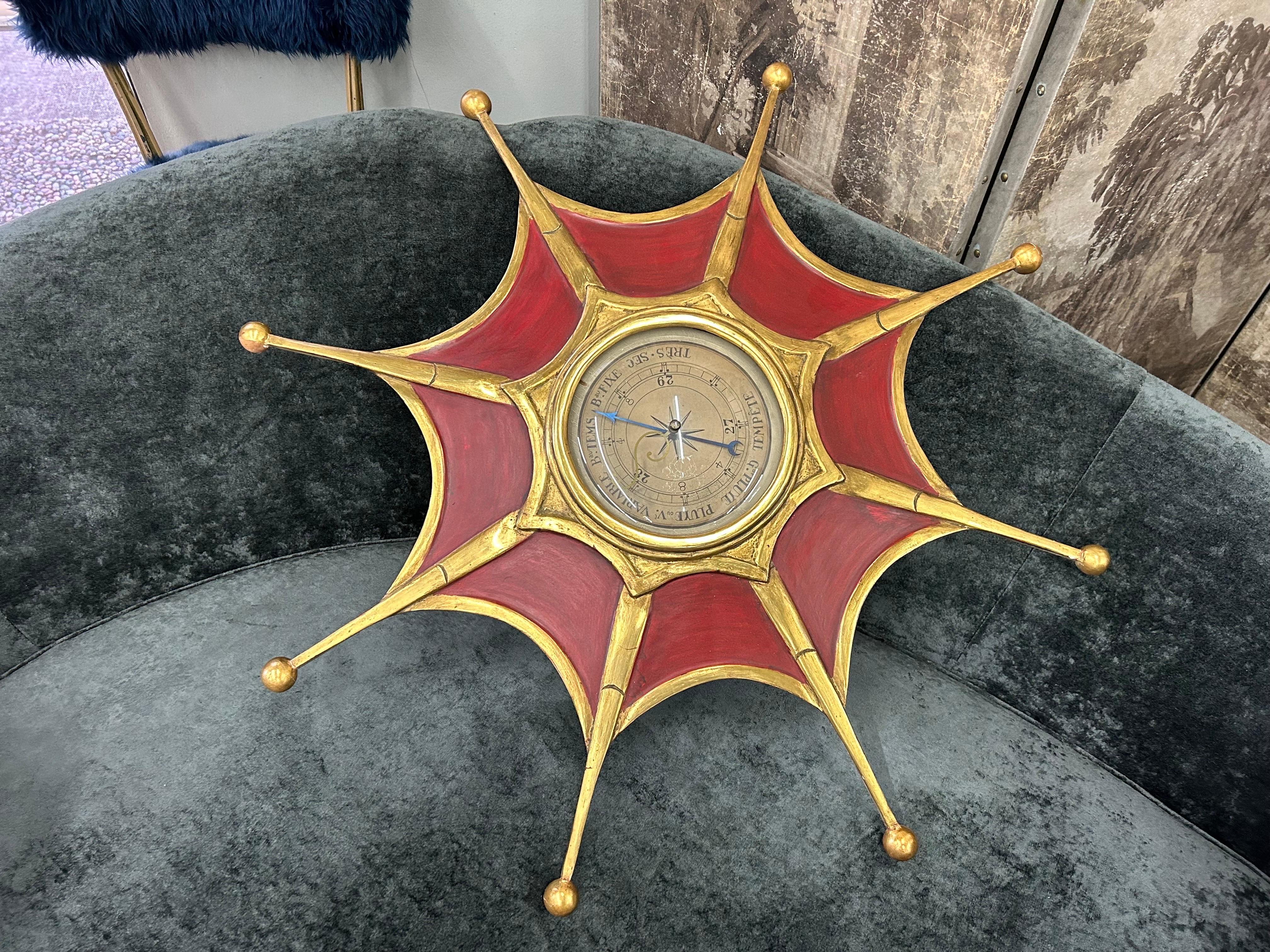 Milieu du XXe siècle Baromètre Sunburst moderne français peint et doré en vente
