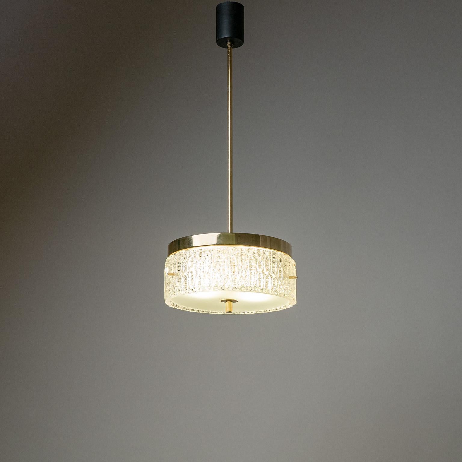 French Modern Pendant, 1960s, Textured Glass and Gilt Brass For Sale 4