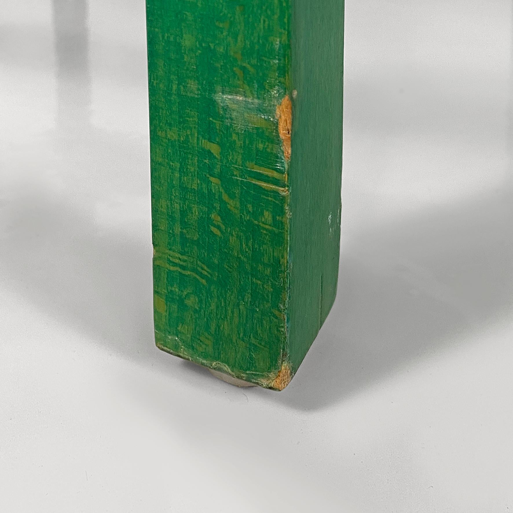 Poltrone moderne francesi Argos in pelle rosa e legno verde di Baumann, anni '70 in vendita 8