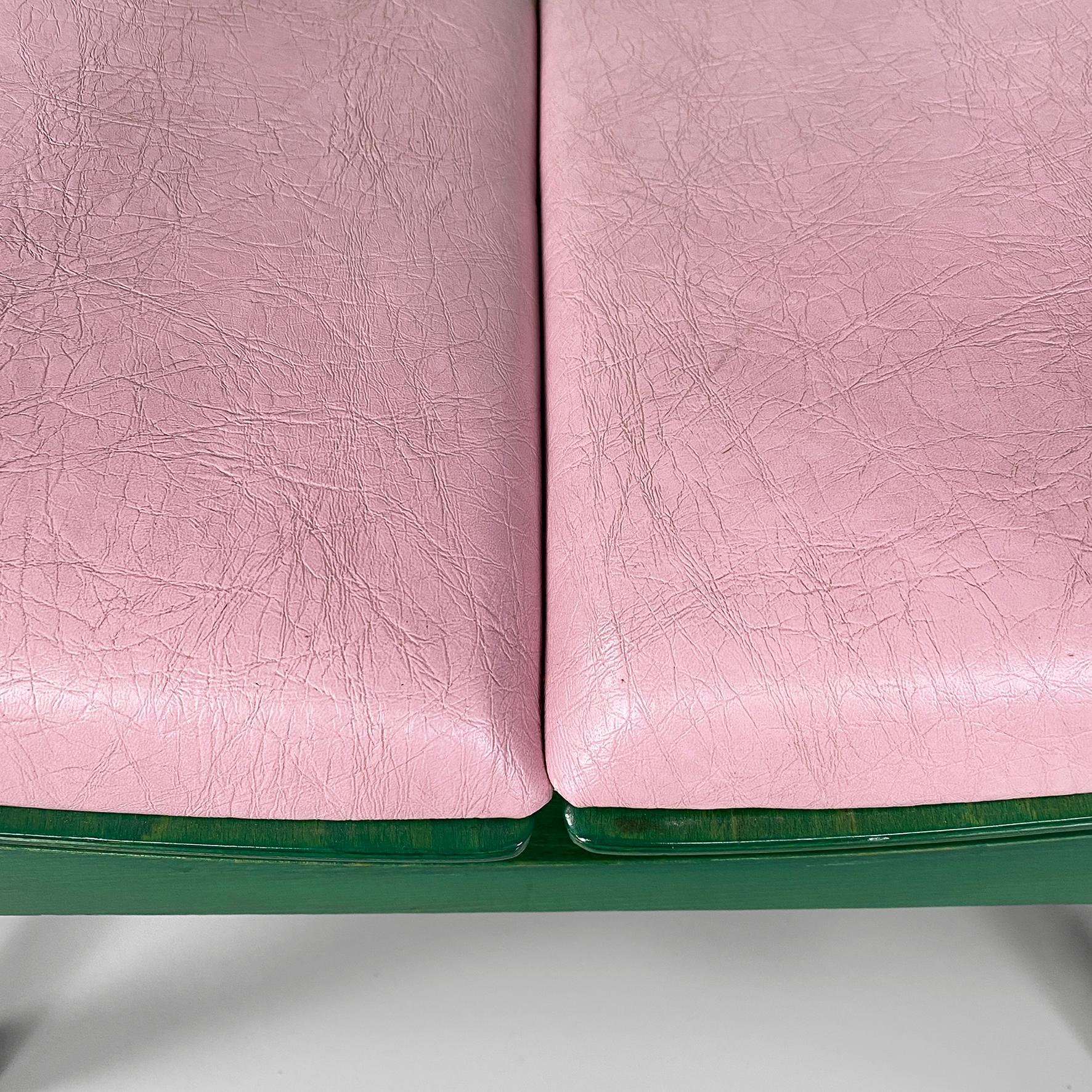 Poltrone moderne francesi Argos in pelle rosa e legno verde di Baumann, anni '70 in vendita 9
