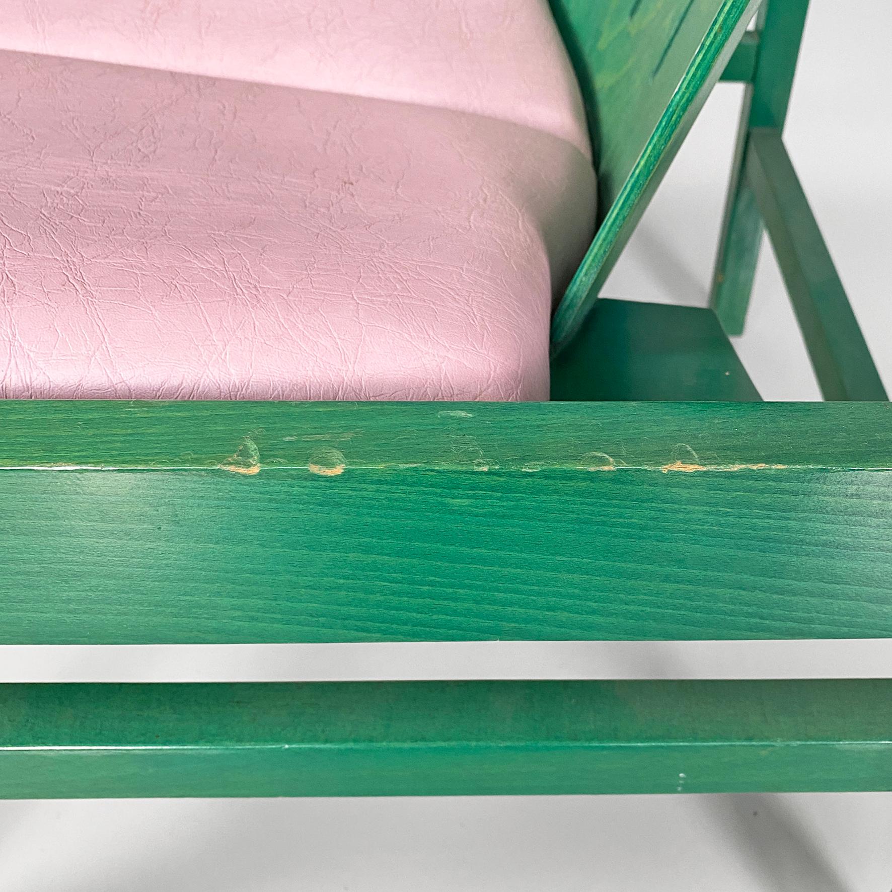 Poltrone moderne francesi Argos in pelle rosa e legno verde di Baumann, anni '70 in vendita 3