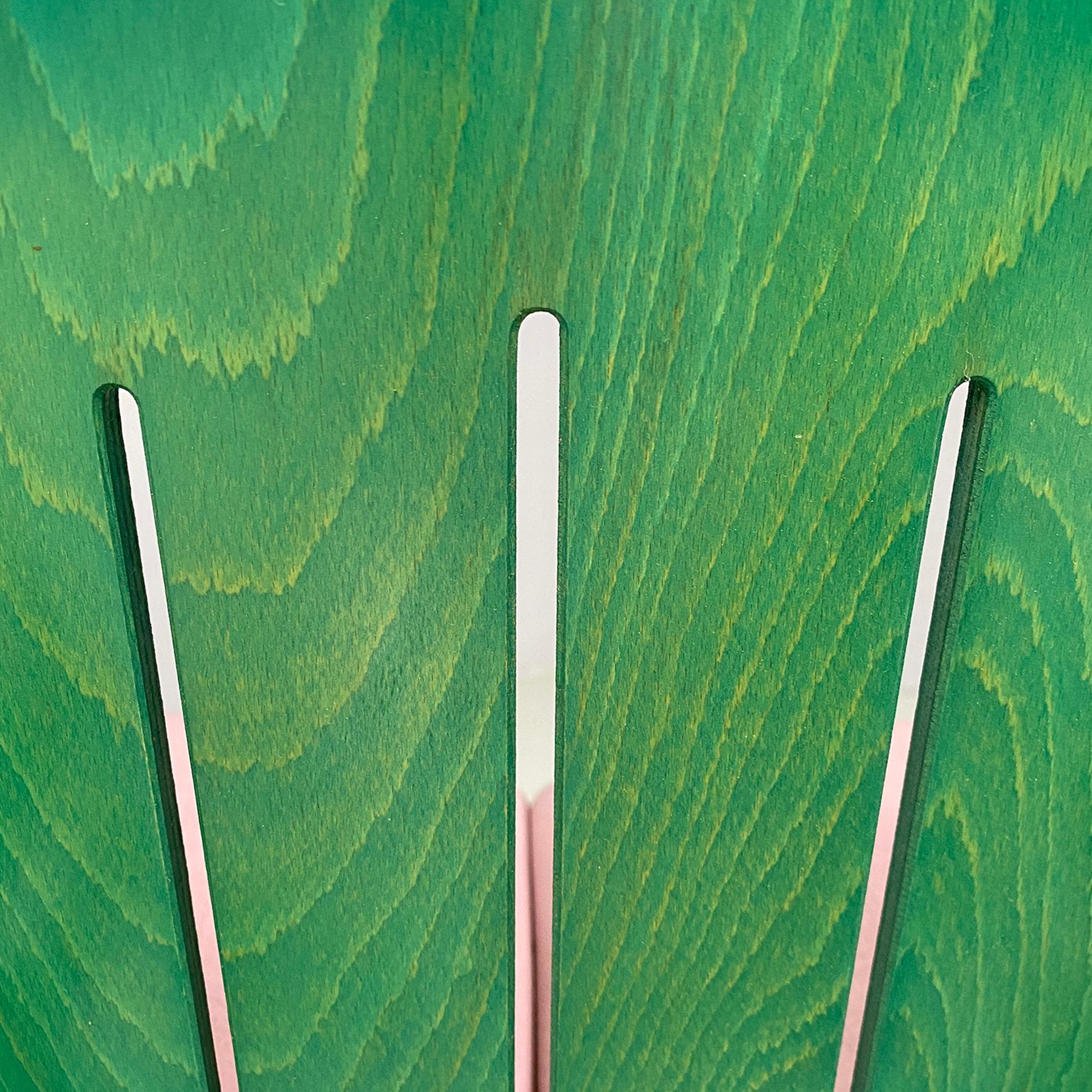 Poltrone moderne francesi Argos in pelle rosa e legno verde di Baumann, anni '70 in vendita 4
