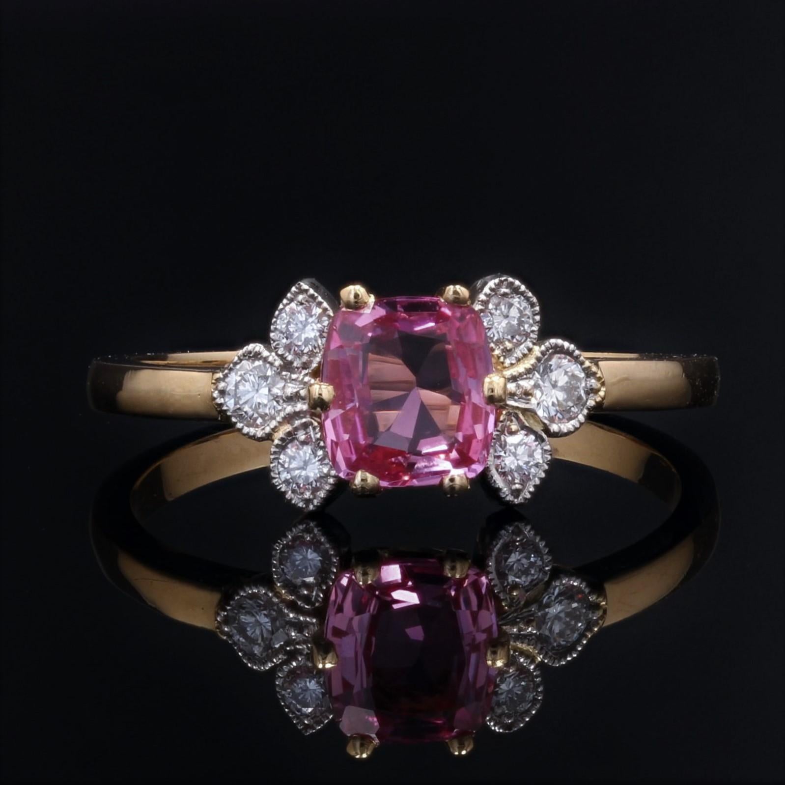 Women's French Modern Pink Sapphire Diamonds 18 Karat Yellow Gold Thin Ring For Sale