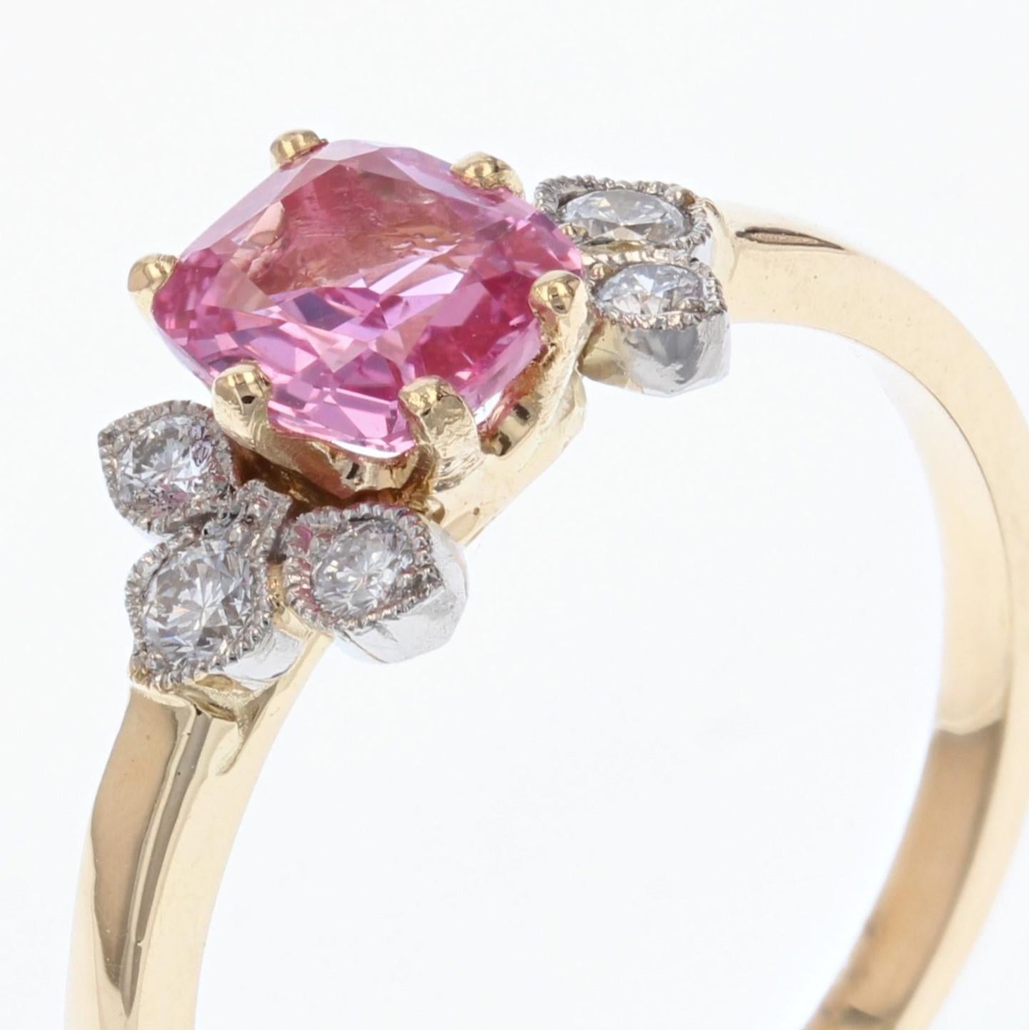 Bague fine en or jaune 18 carats avec saphir rose et diamants, de style français moderne en vente 2