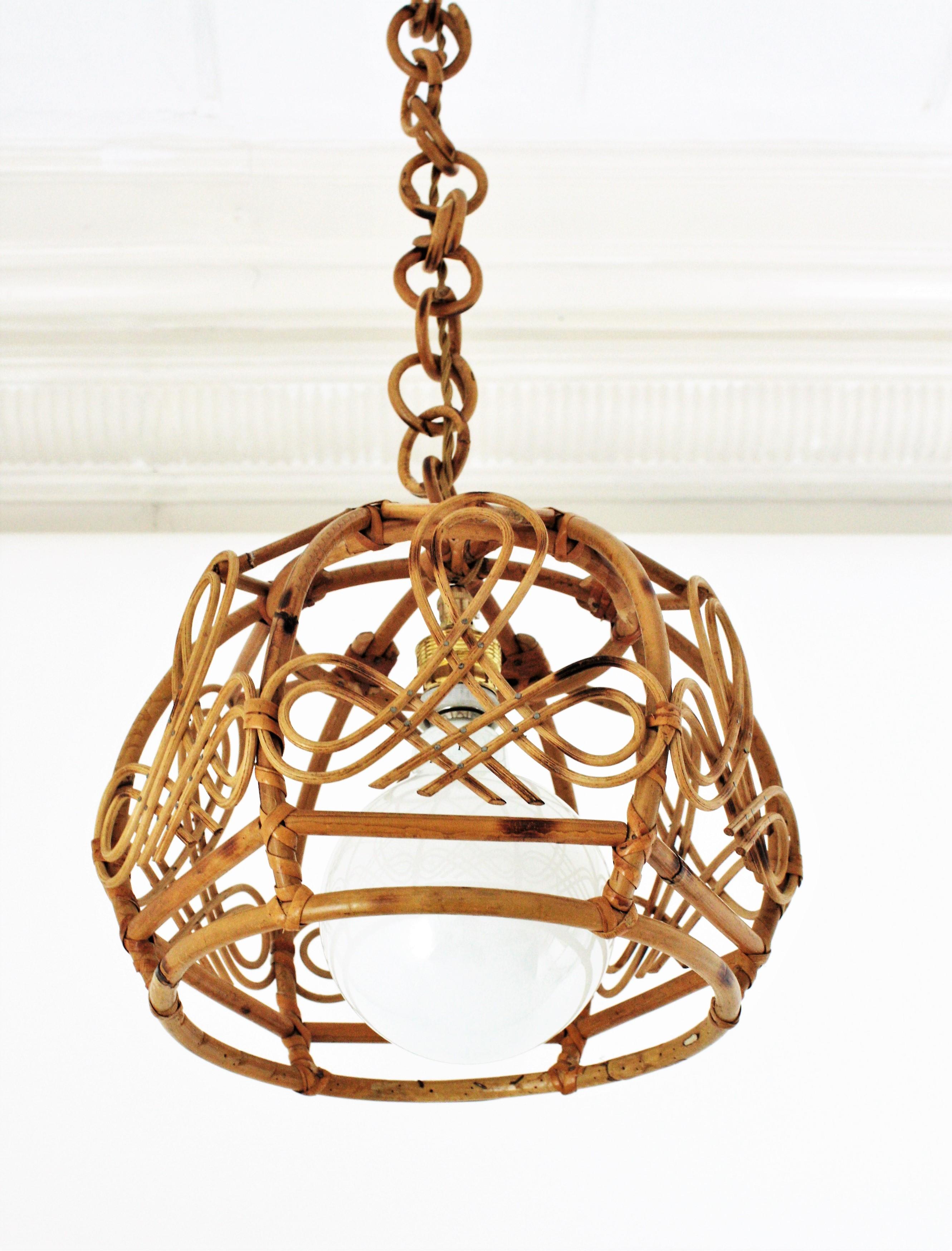 French Modern Rattan Bell Pendant Lamp / Lantern, 1960s In Good Condition For Sale In Barcelona, ES