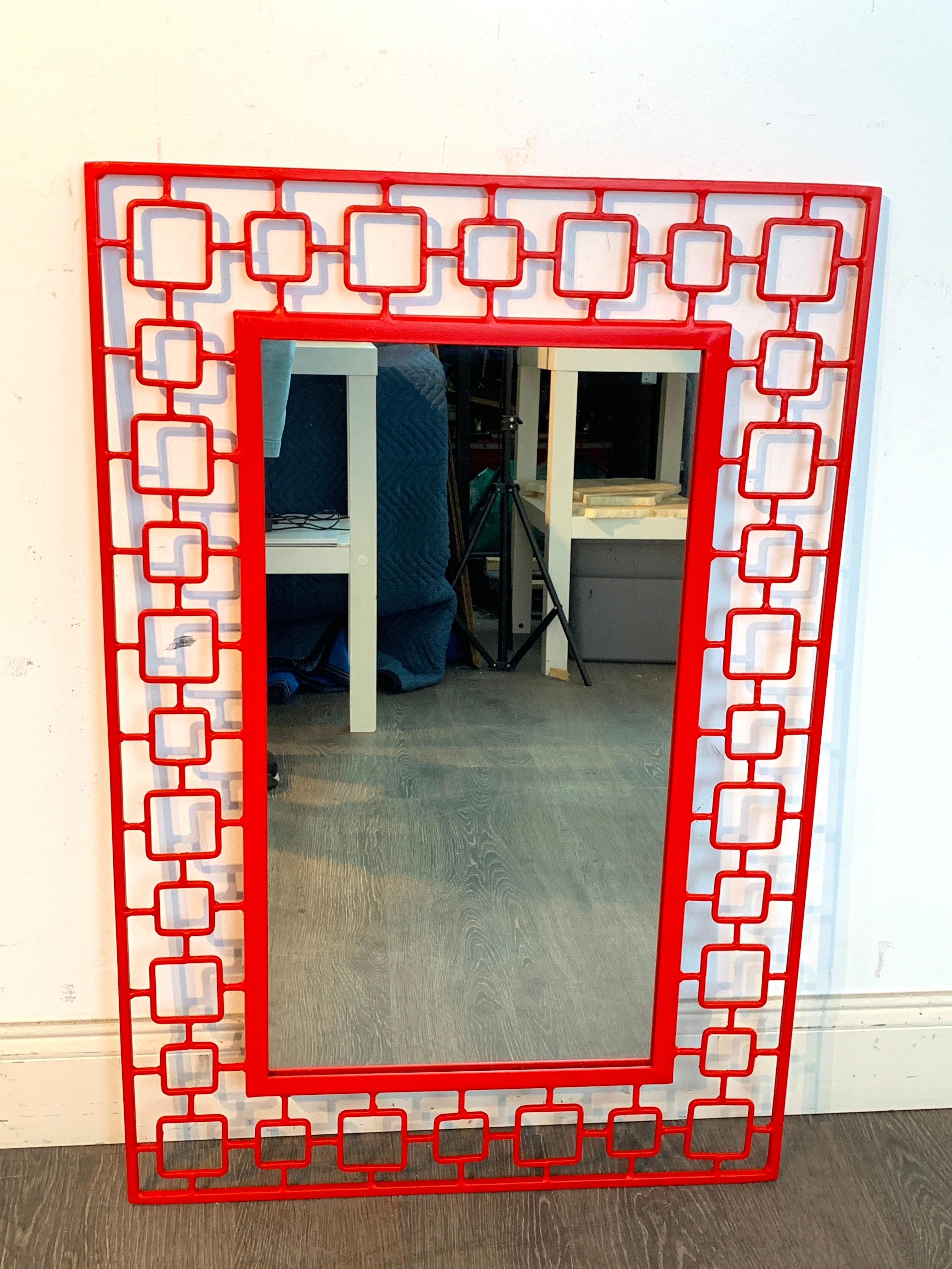 Miroir moderne français en fer émaillé rouge en vente 2