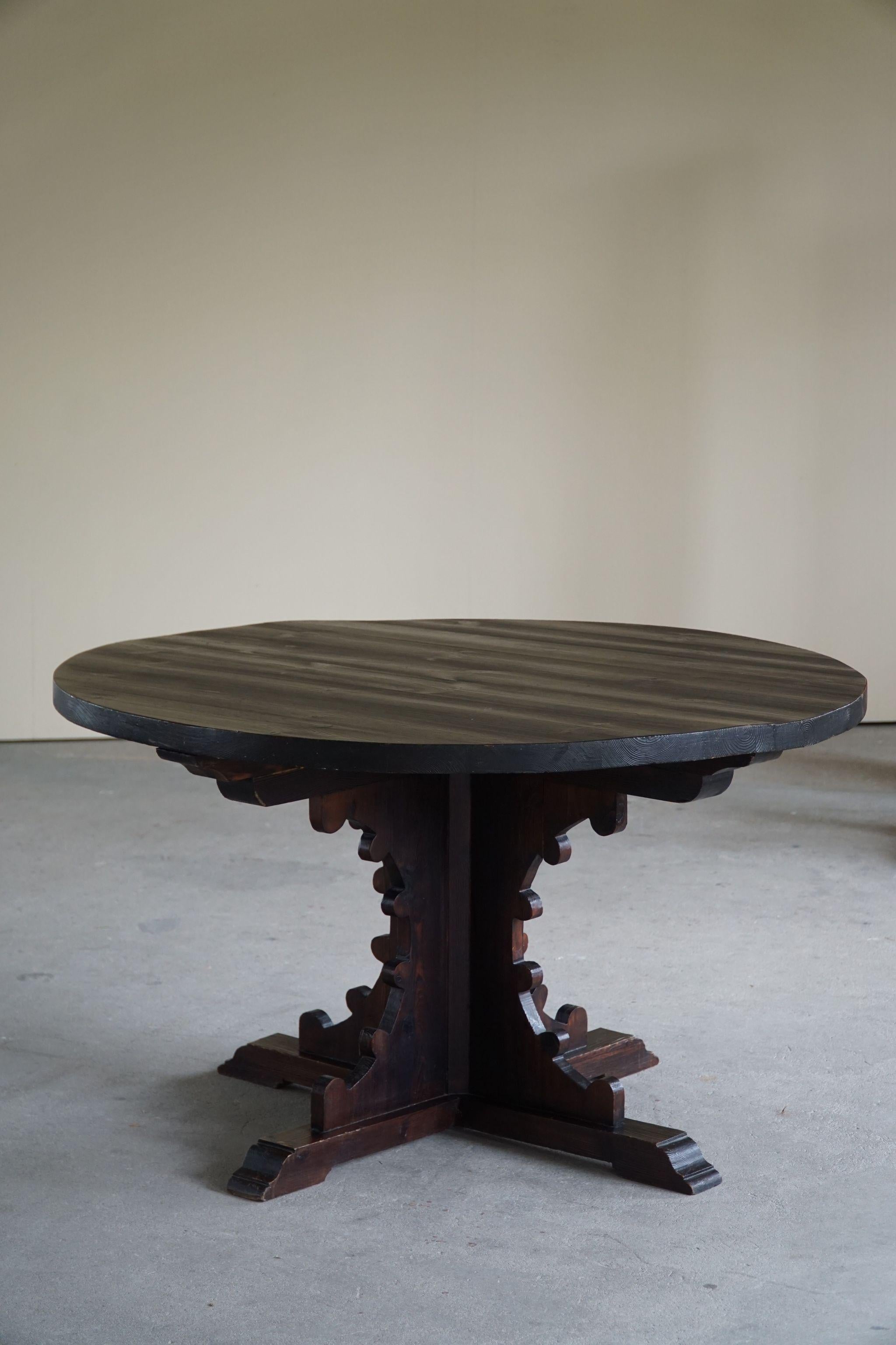 French Modern Round Brutalist Dining Table in Solid Pine, Mid Century, 1940s 1