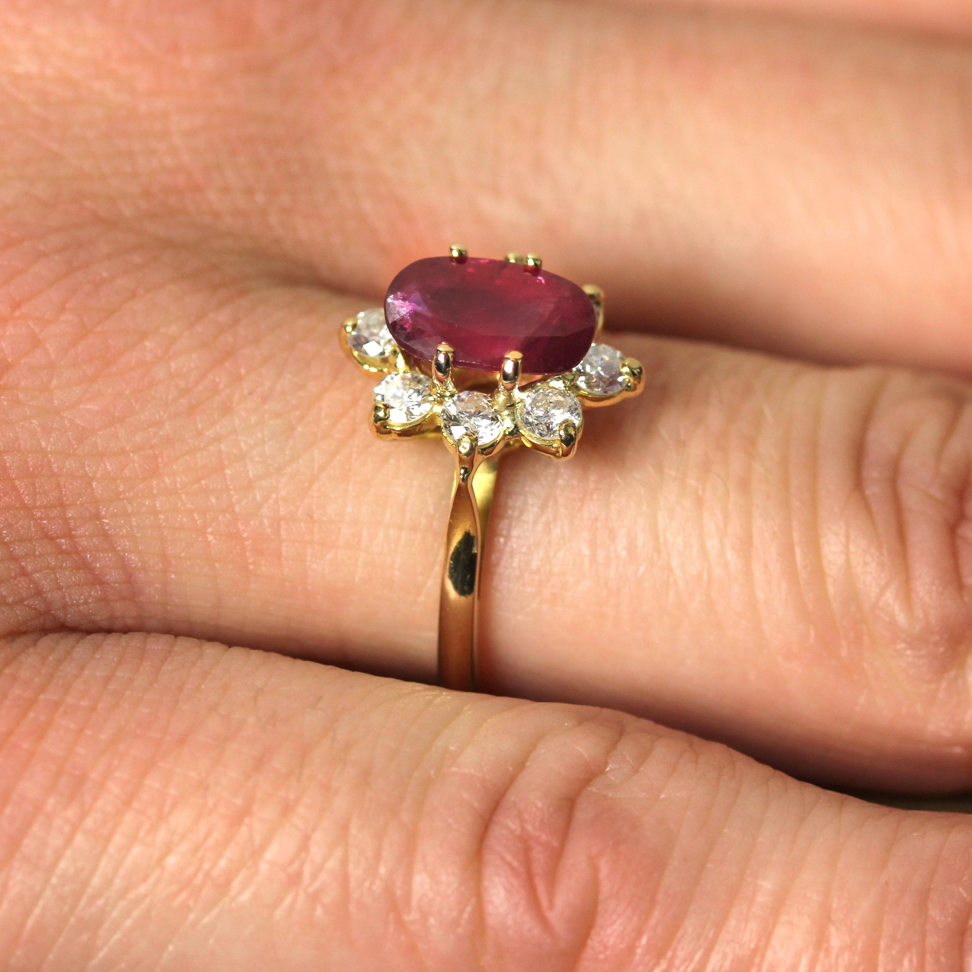 French Modern Ruby Diamond 18 Karat Yellow Gold Flower Ring 7