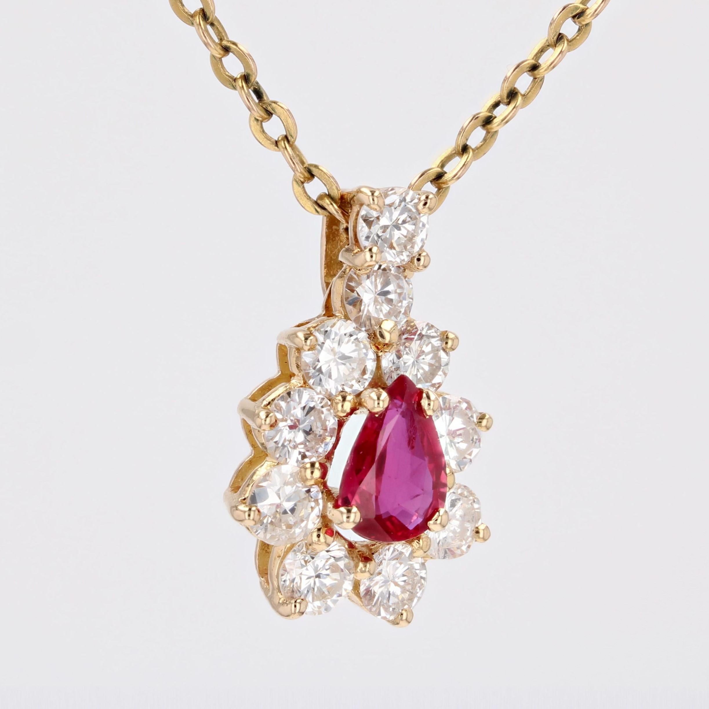 Colgante moderno francés de oro amarillo de 18 quilates con forma de margarita y diamantes de rubí Corte pera en venta