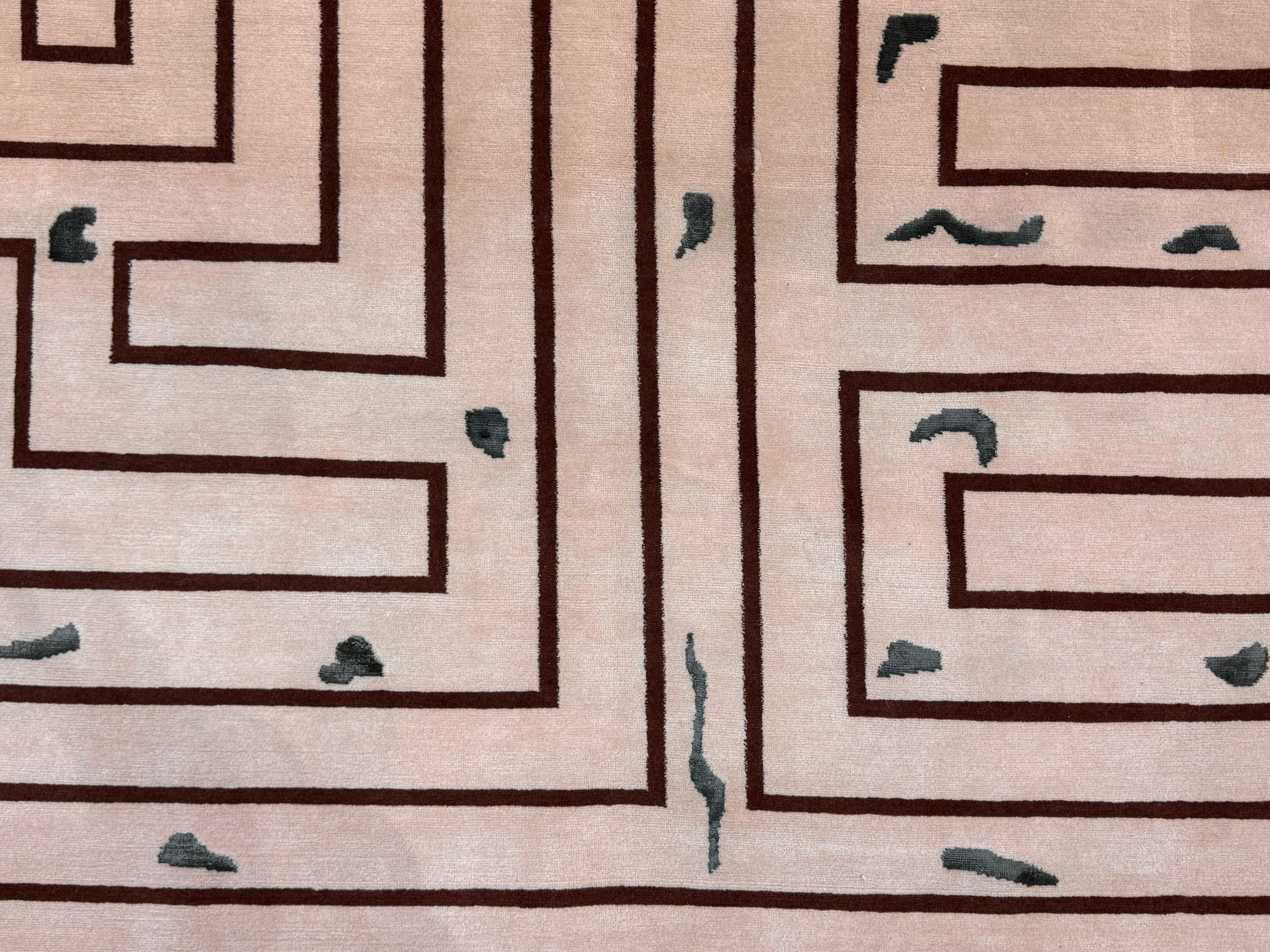 Metal French Modern Rug 9’2