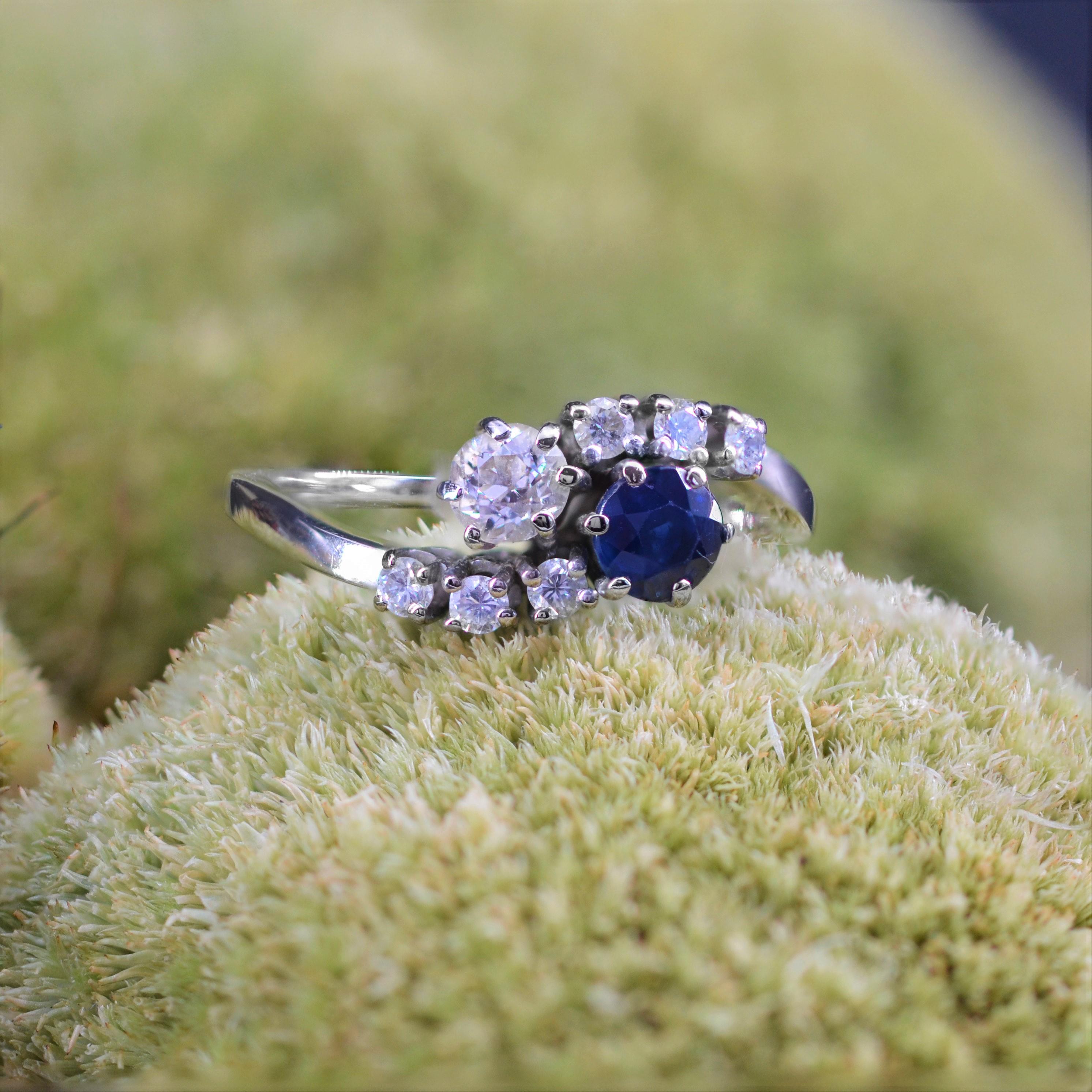 Brilliant Cut French Modern Sapphire Diamonds 18 Karat White Gold You and Me Ring For Sale