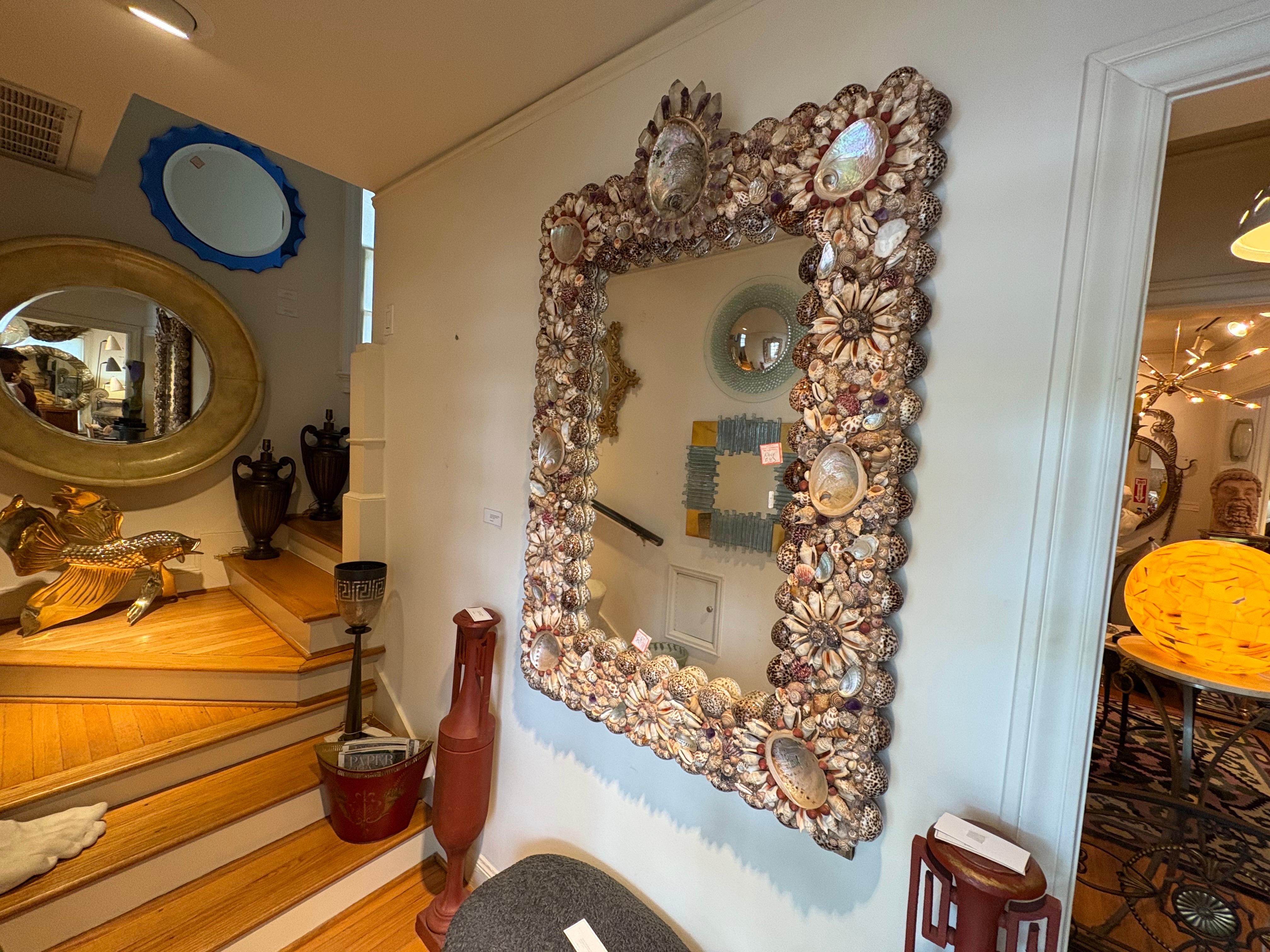 Miroir moderne français en coquillage, améthyste et cristal de roche en vente 5