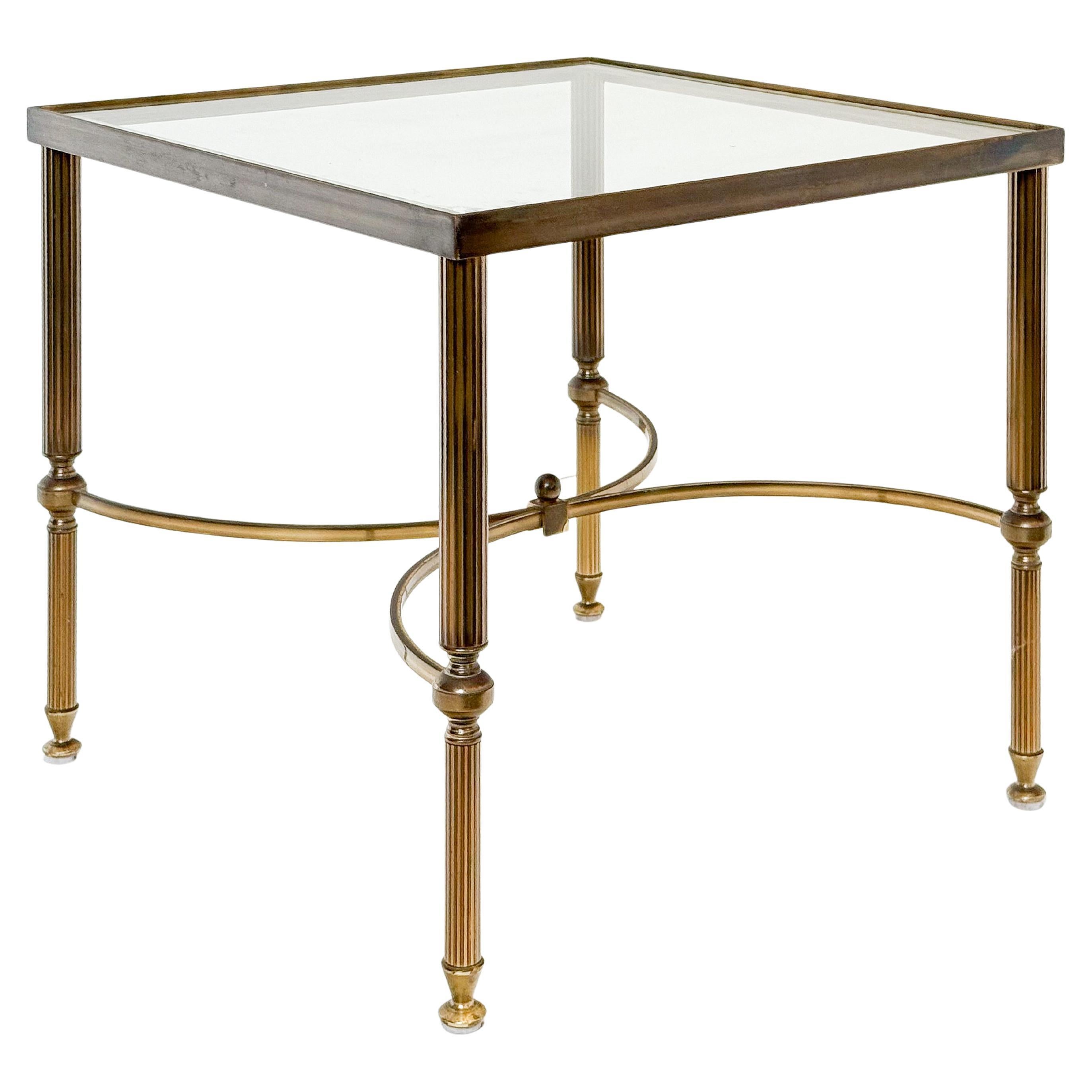French Modern Square Cocktail or Coffee Low Table de latón con tapa de cristal