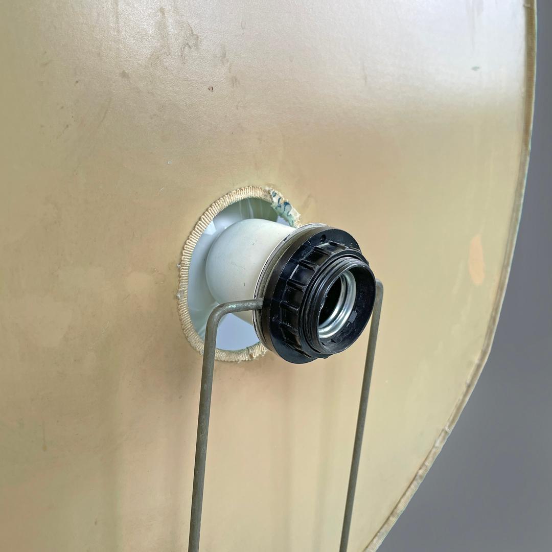 French modern white ceramic floor lamp with green leaf by Roche Bobois, 1980s For Sale 9