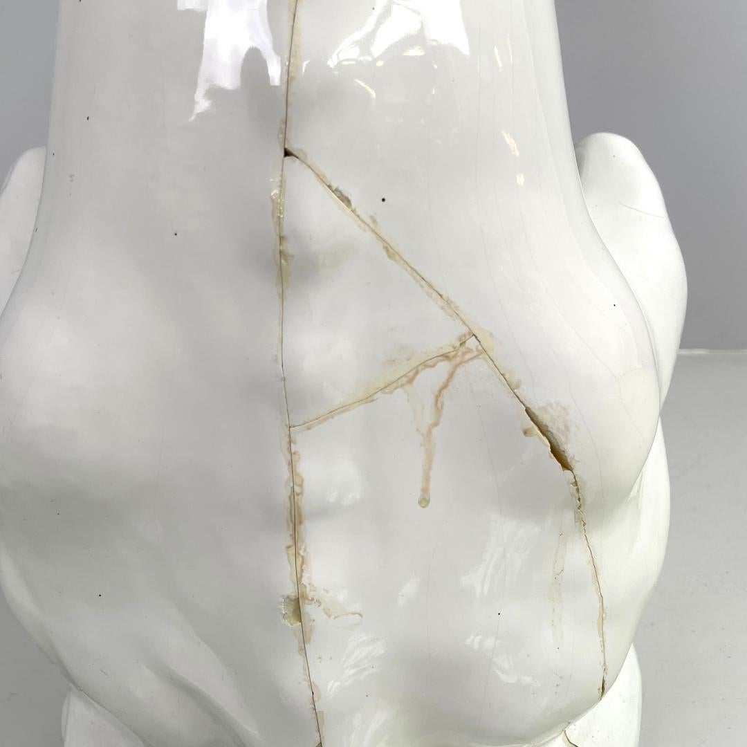 Escultura moderna francesa de perro galgo de cerámica blanca de Roche Bobois, años 80 en venta 6