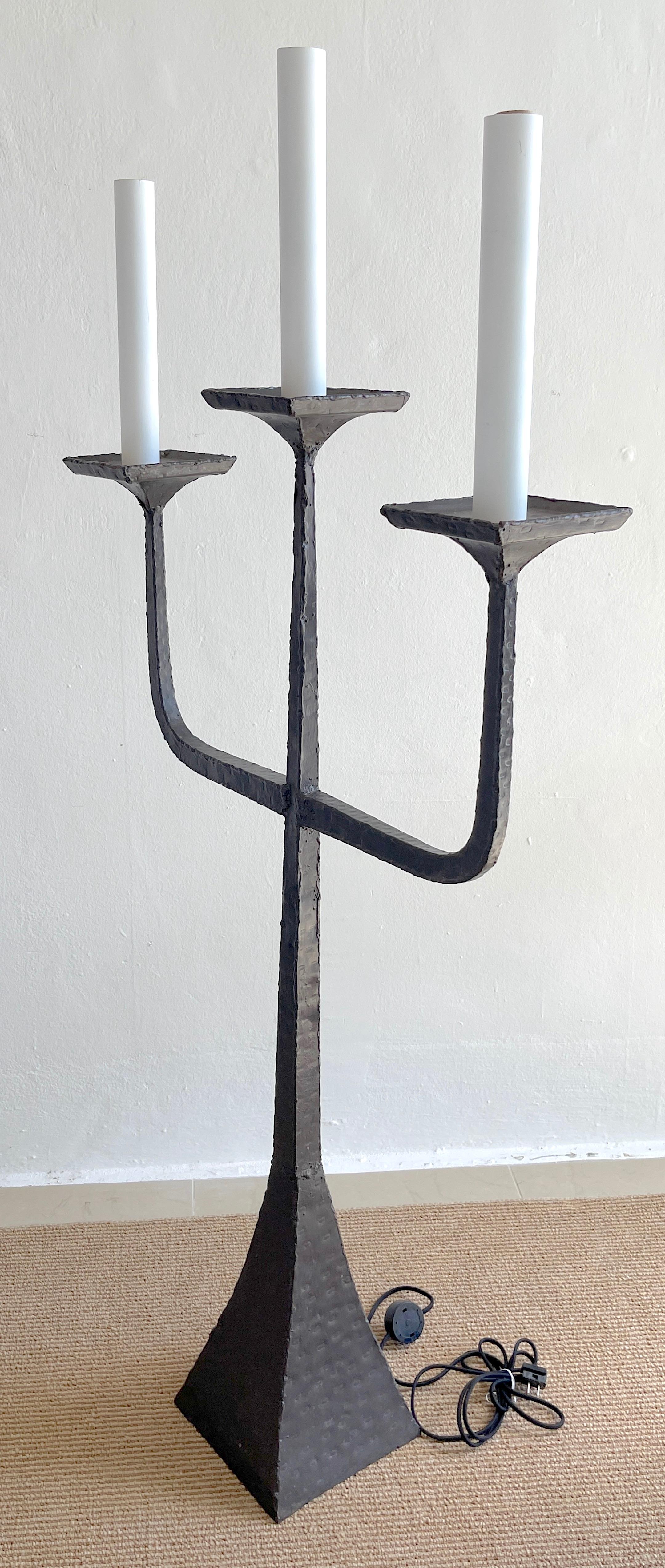 French Modern Wrought Iron Three -Light Candelabra Floor Lamp For Sale 2