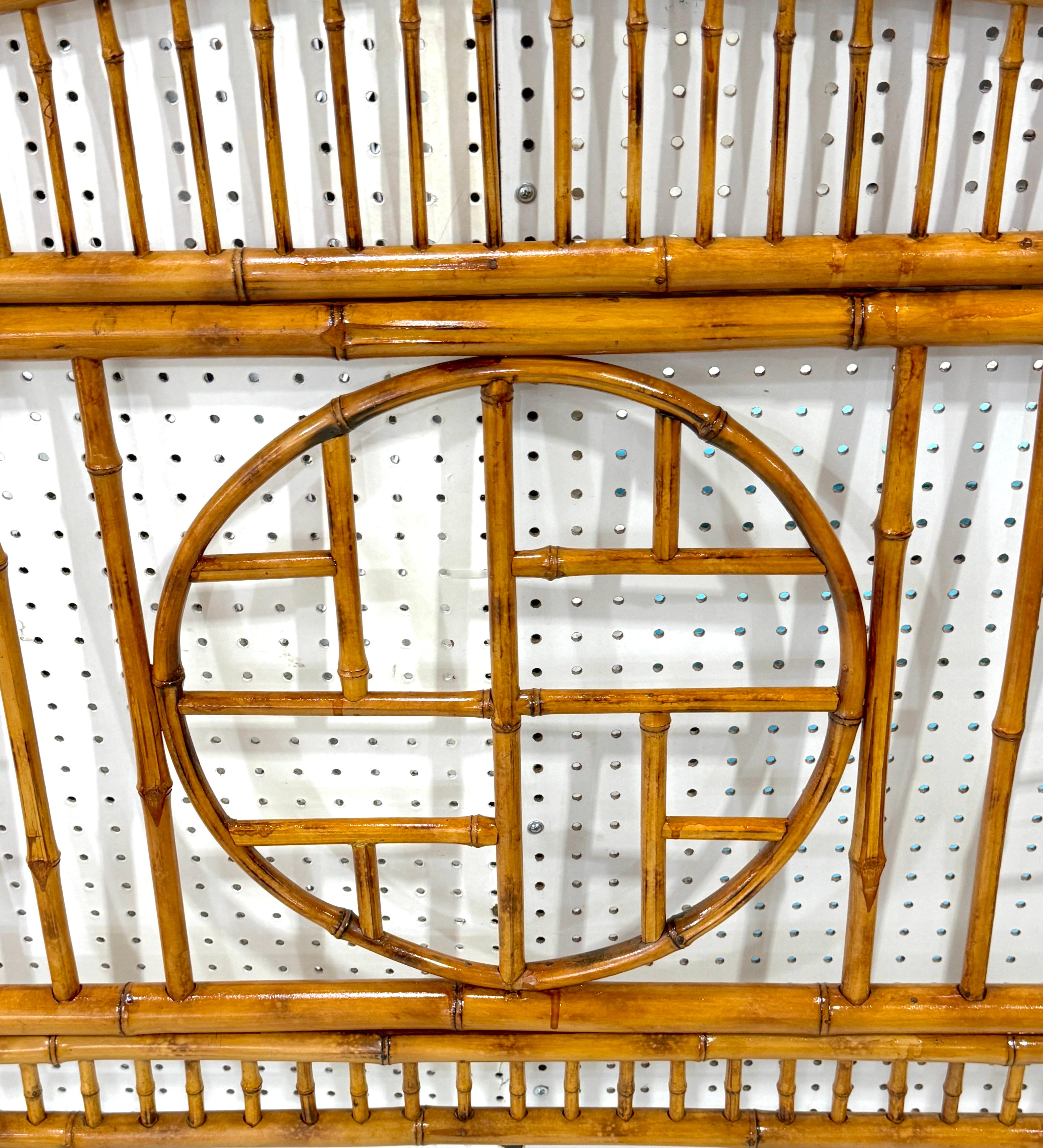 French Modern Zen Motif Bamboo & Rattan Queen Size Headboard, Circa 1970s In Good Condition In West Palm Beach, FL