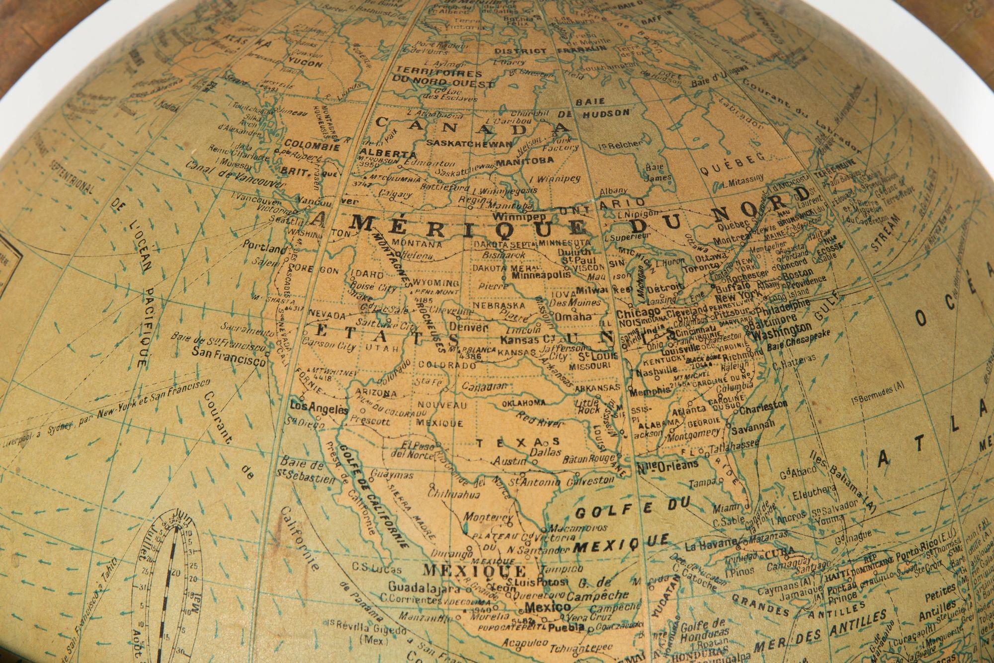 French Moderne Walnut Table Top Globe by Girard et Barrere ca. 1955 For Sale 10