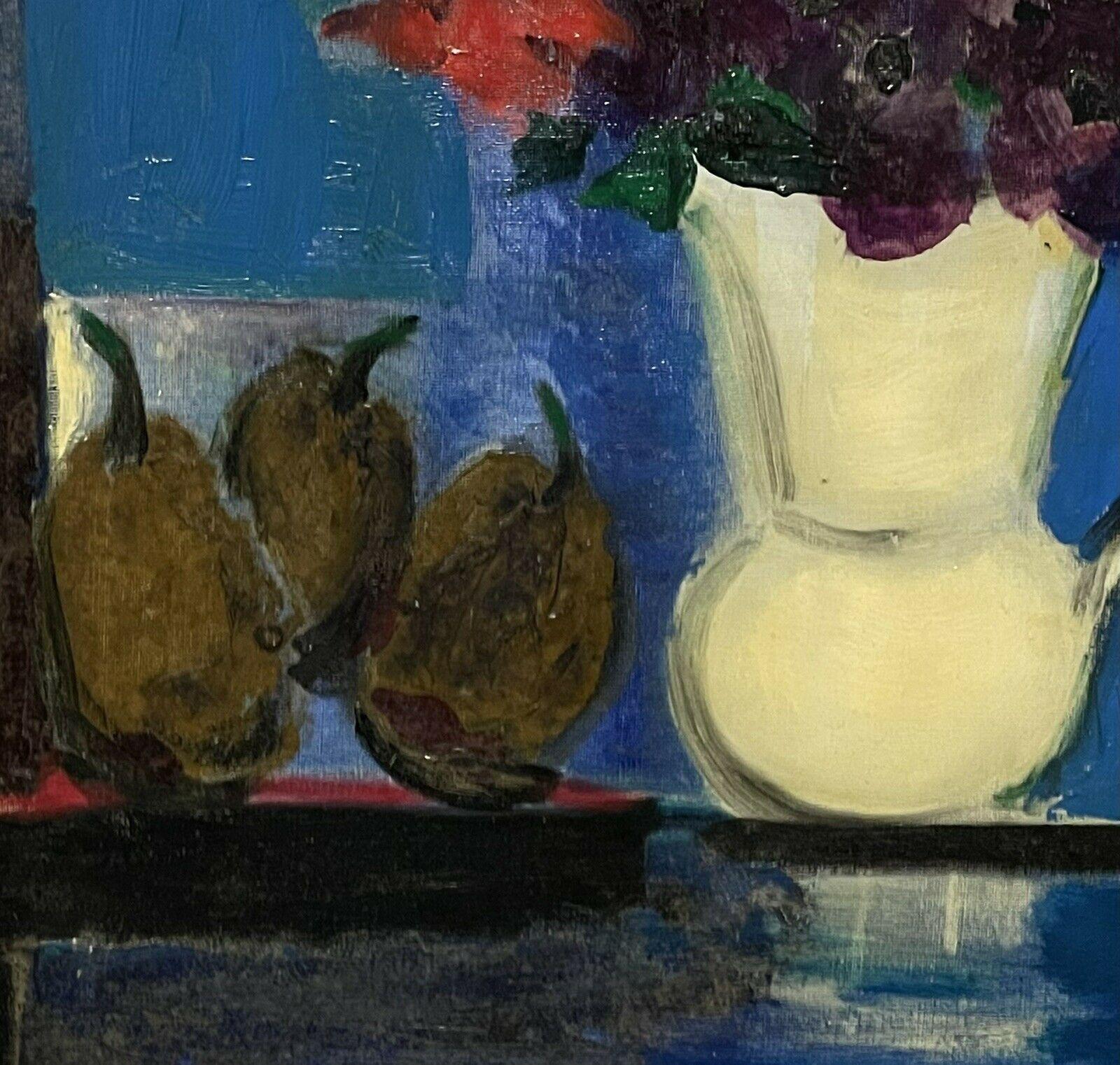 Grand vase moderniste français du 20ème siècle, natures mortes et fleurs dans un vase de Cannes - Violet Interior Painting par French Modernist