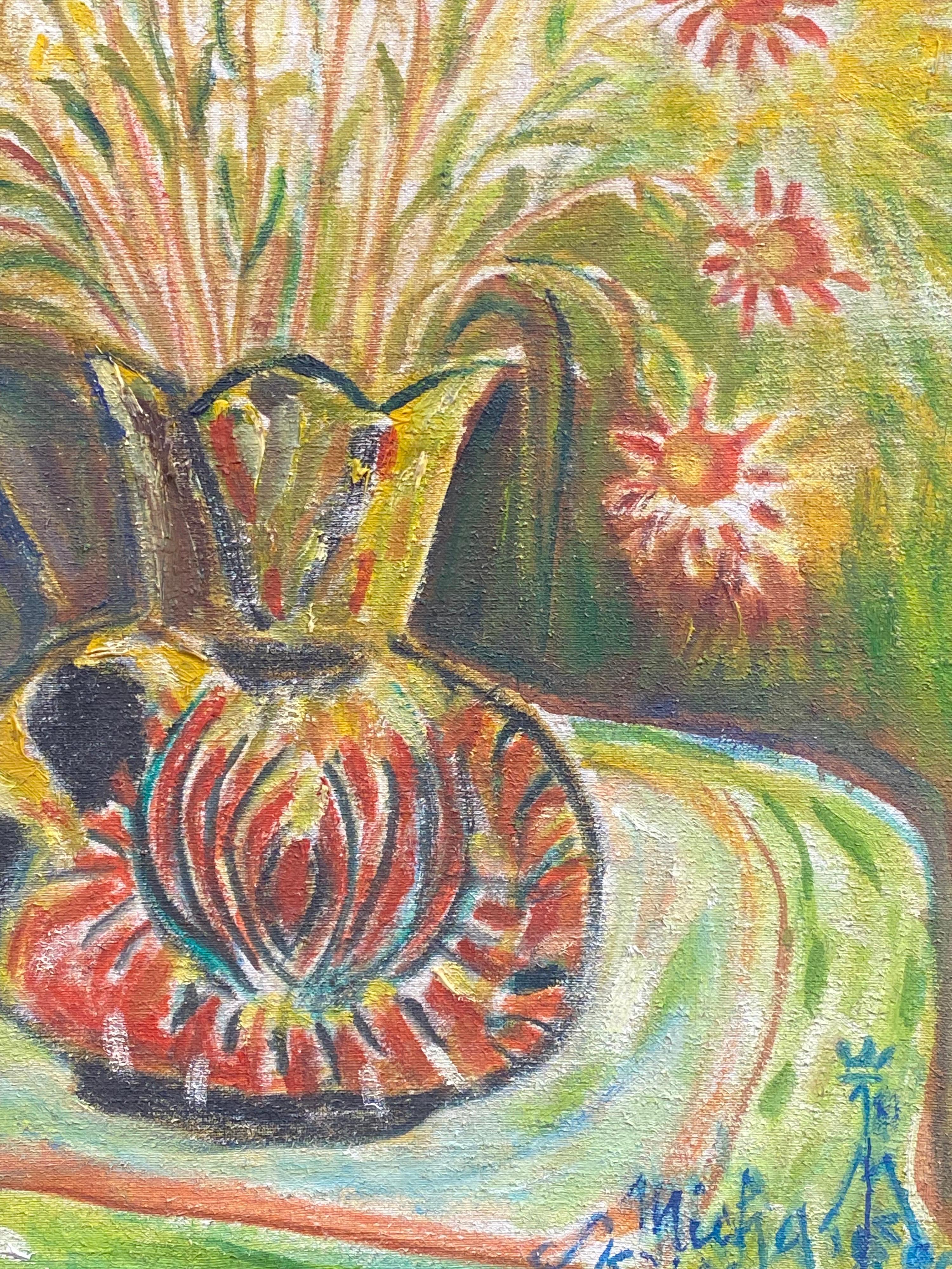 Grande nature morte de fleurs roses sur fond de couleurs jaune vert doré, huile signée - Painting de French Modernist 