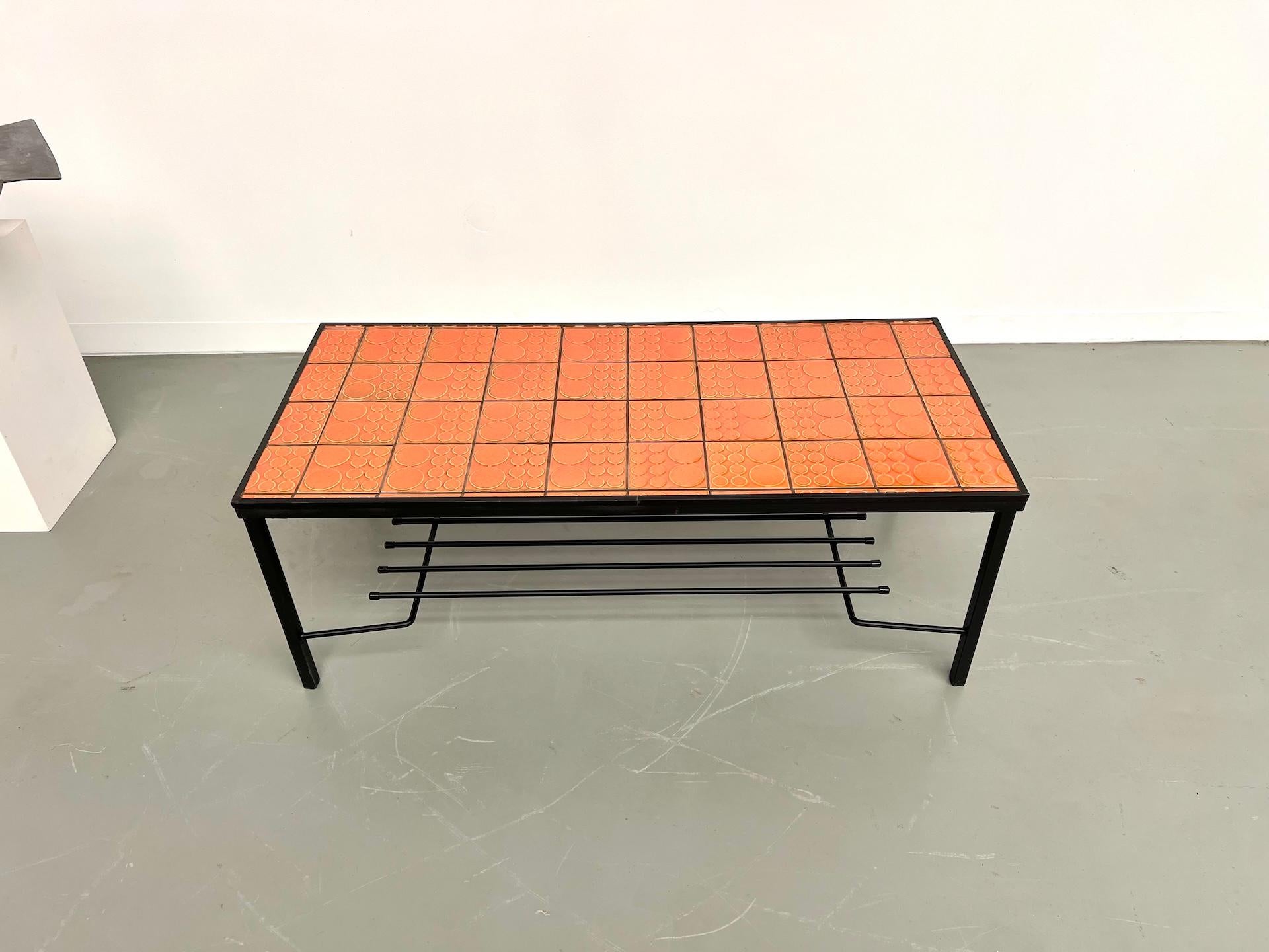 Fin du 20e siècle Table basse moderniste française des années 70 en vente
