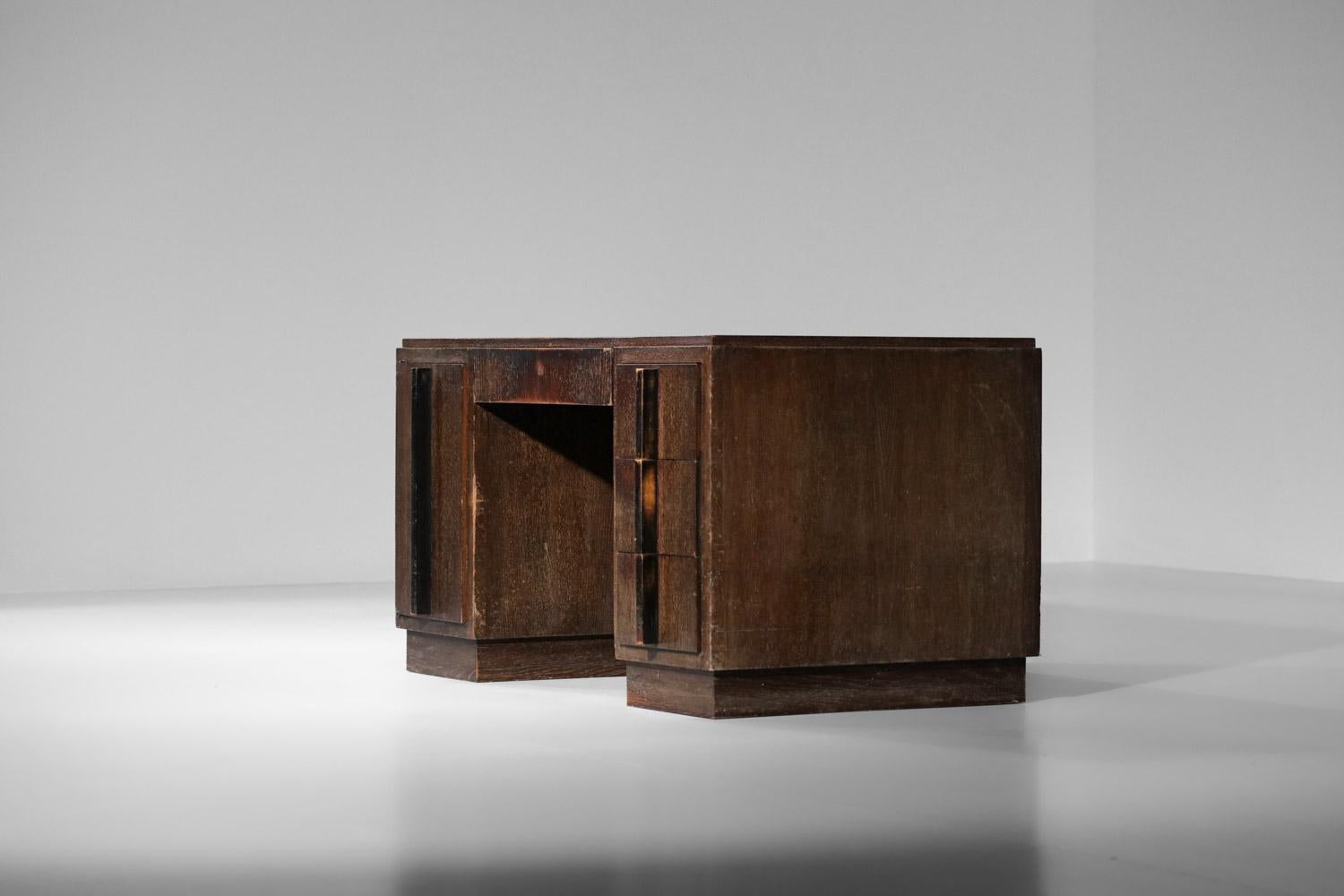 Französisch modernistischen Schreibtisch in massiver Eiche ceruse aus den 40er Jahren Stil Jacques adnet im Angebot 3