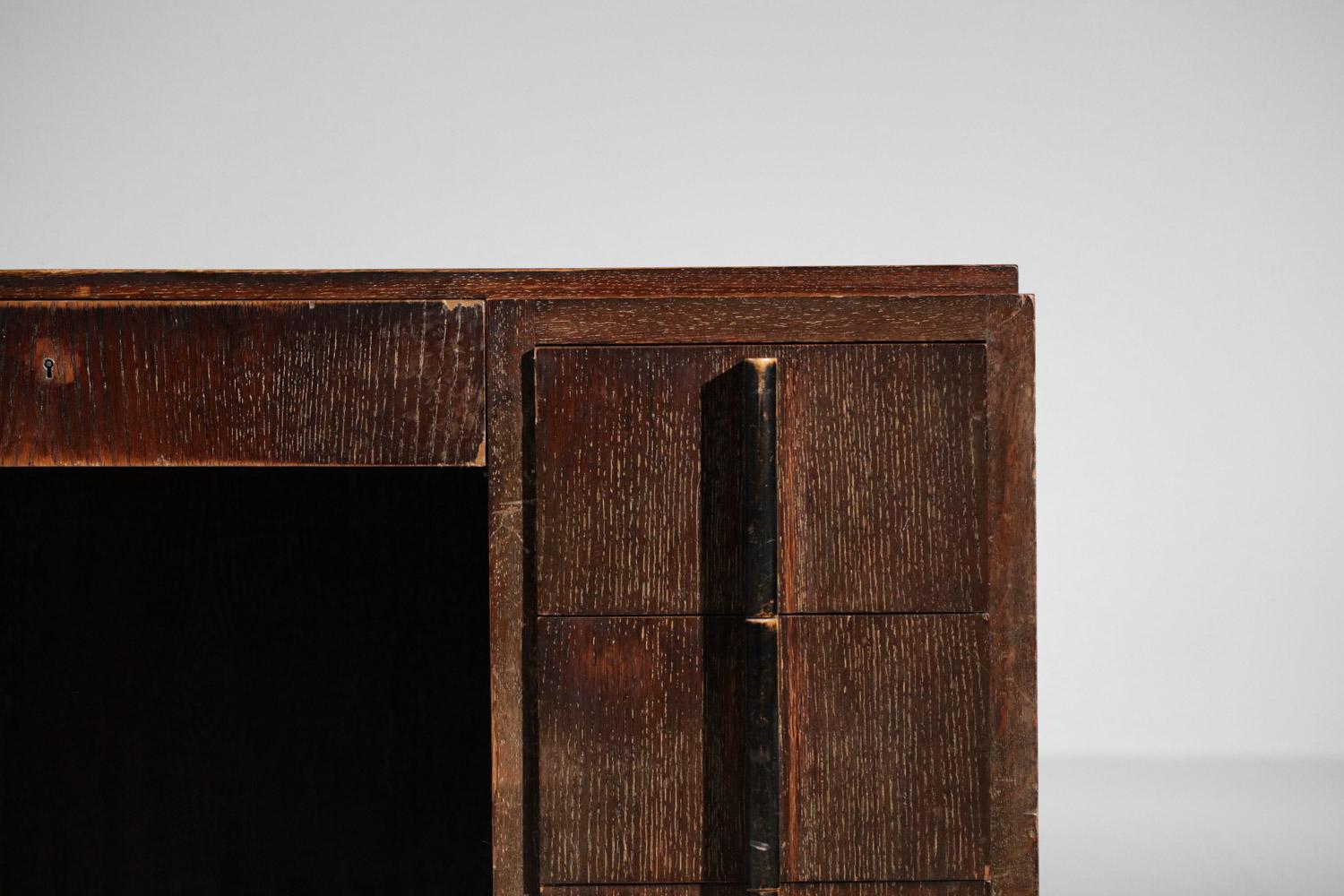 Französisch modernistischen Schreibtisch in massiver Eiche ceruse aus den 40er Jahren Stil Jacques adnet im Angebot 2