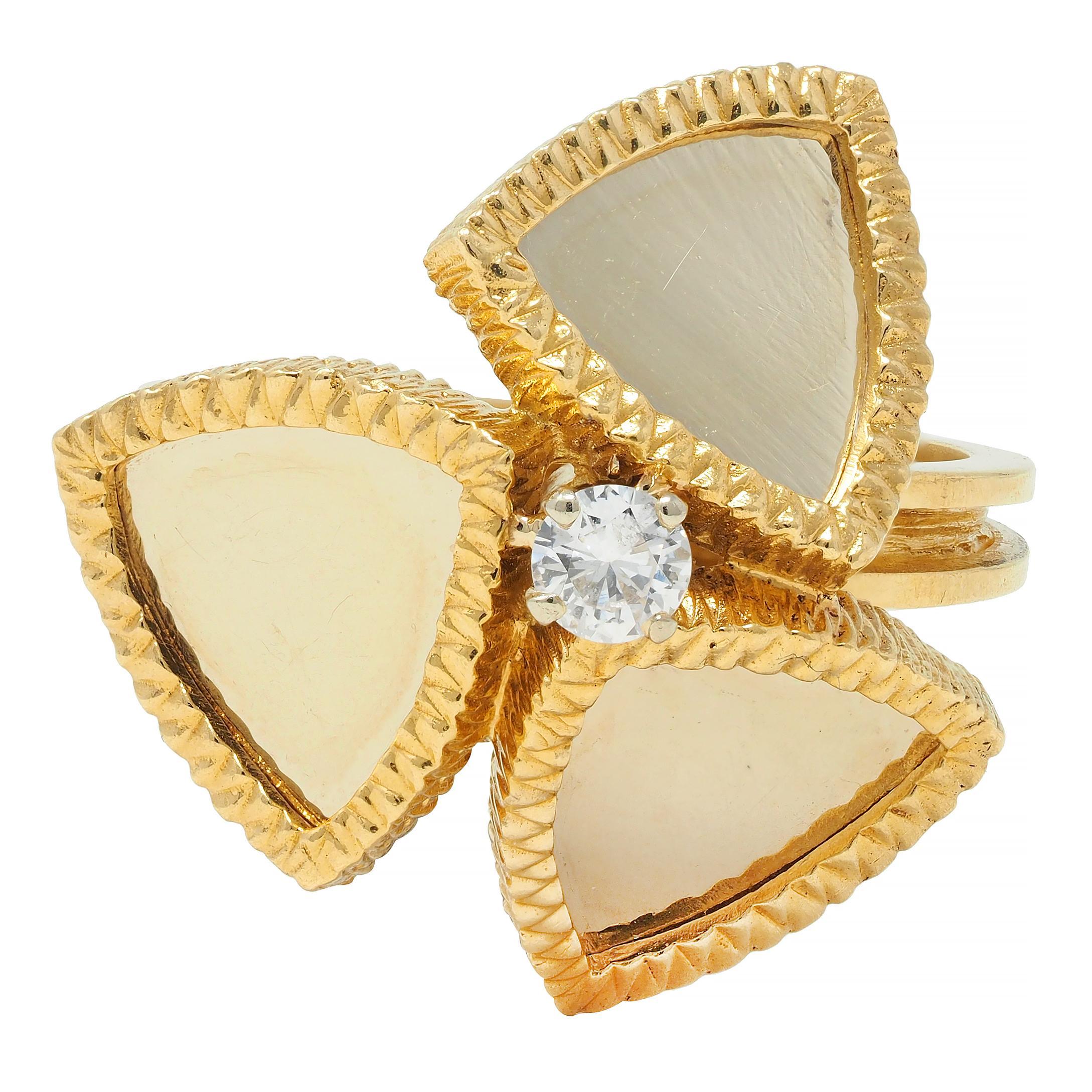 French Modernist Diamond 18 Karat Yellow Gold Vintage Abstract Flower Ring For Sale 6