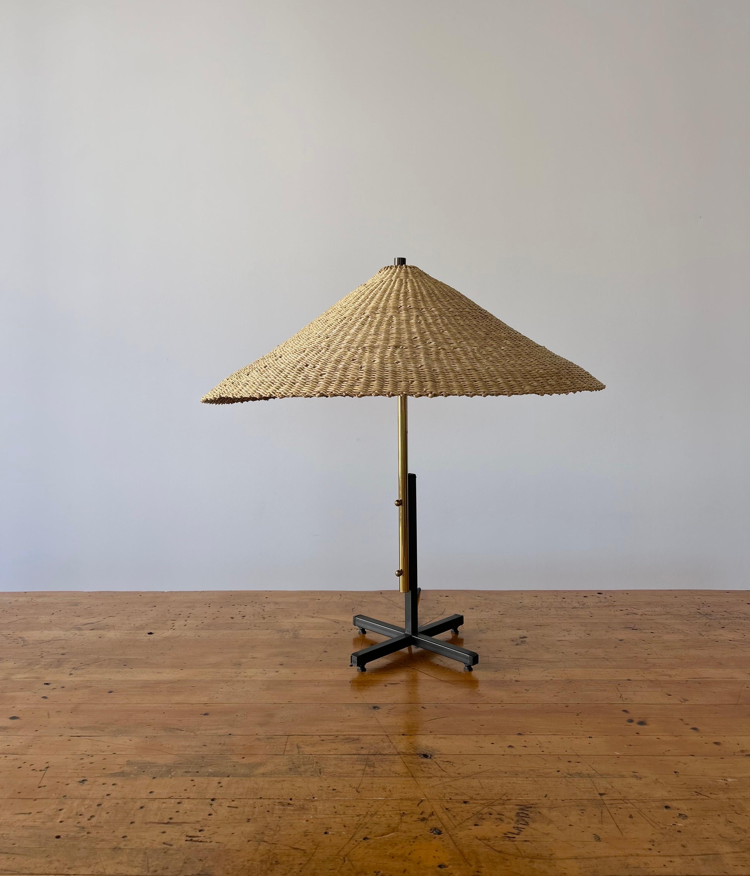 Lampe moderniste française en vente 1