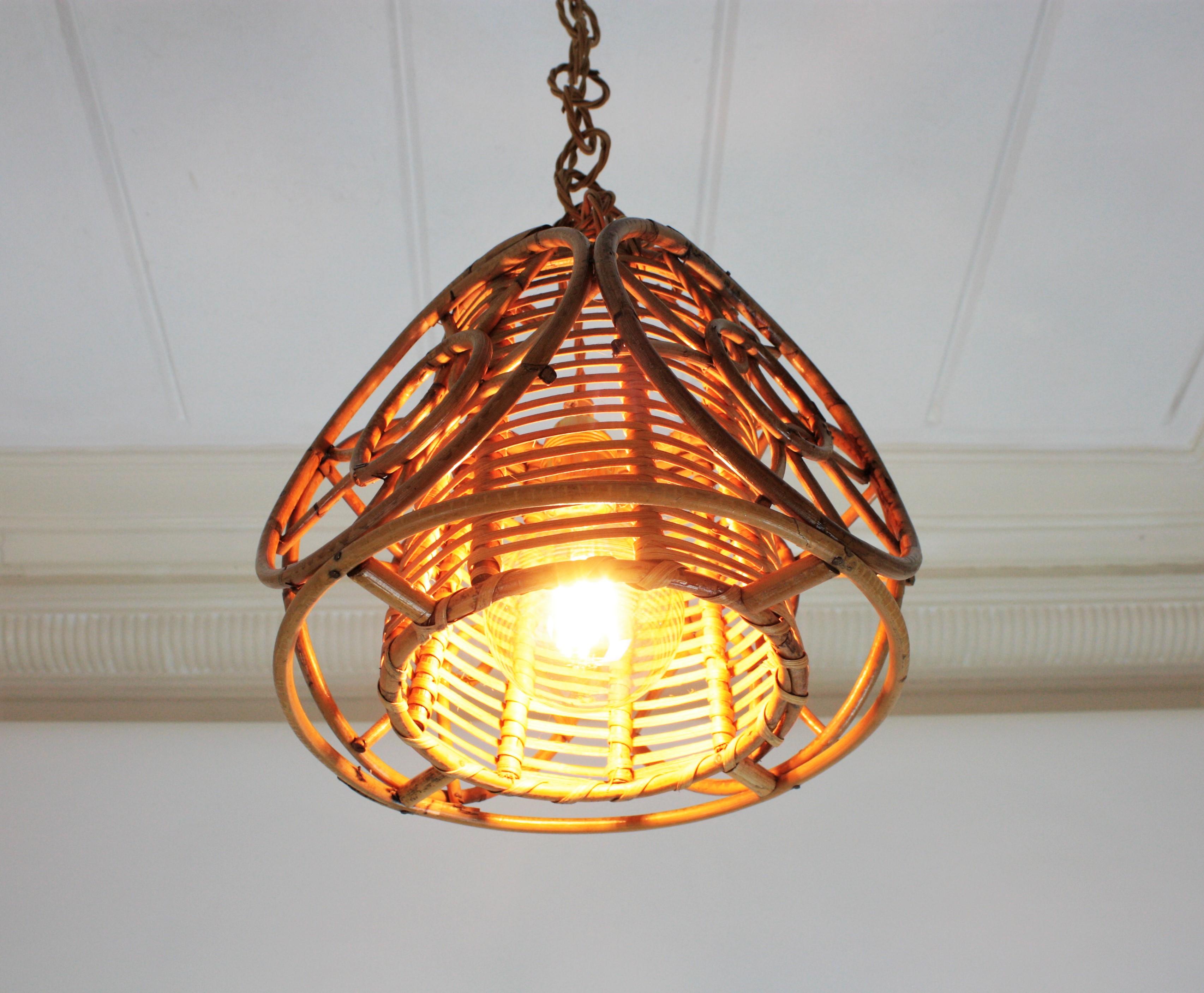French Modernist Rattan Pendant Hanging Lamp with Circle Decorations For Sale 6
