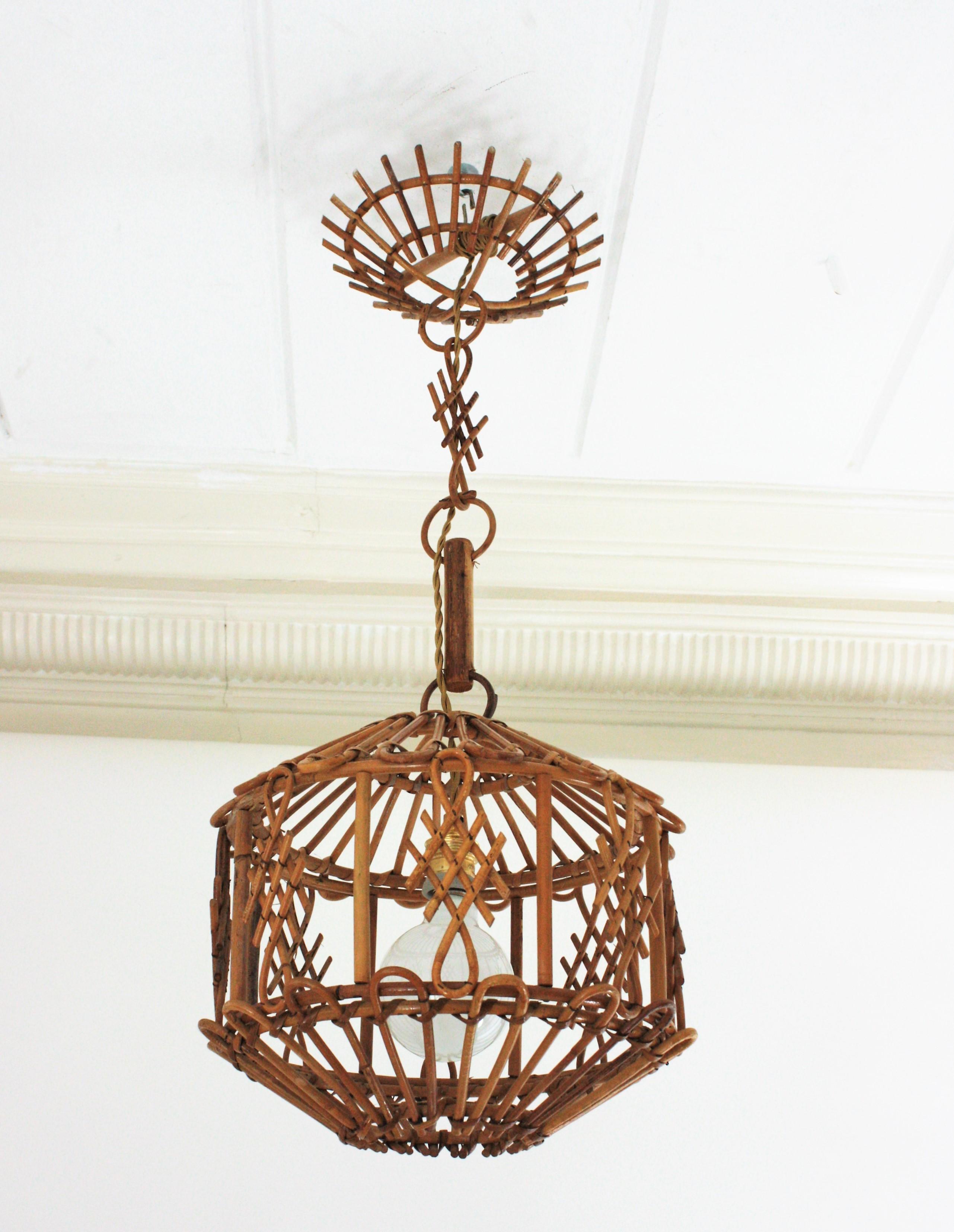 French Modernist Rattan Pendant Lantern / Hanging Light with Chinoiserie Accents In Good Condition In Barcelona, ES