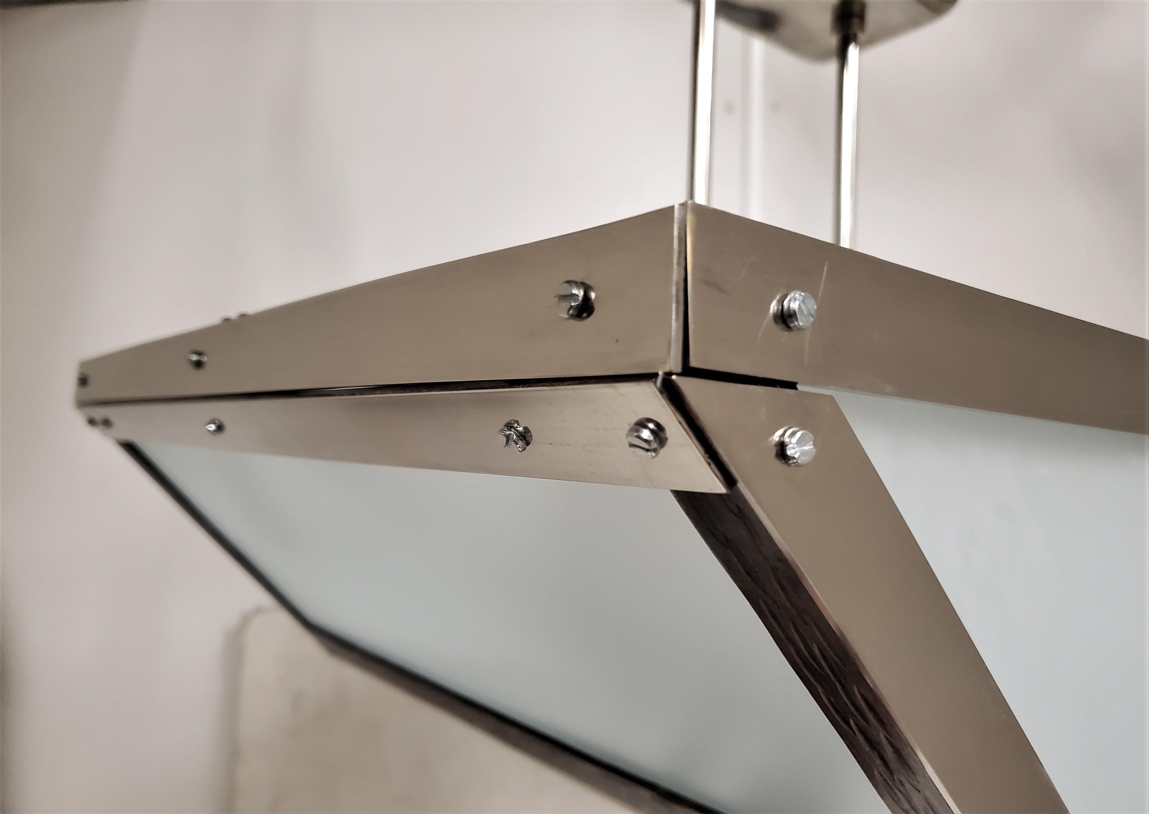 Lampadario francese modernista rettangolare in vetro e nichel in vendita 3