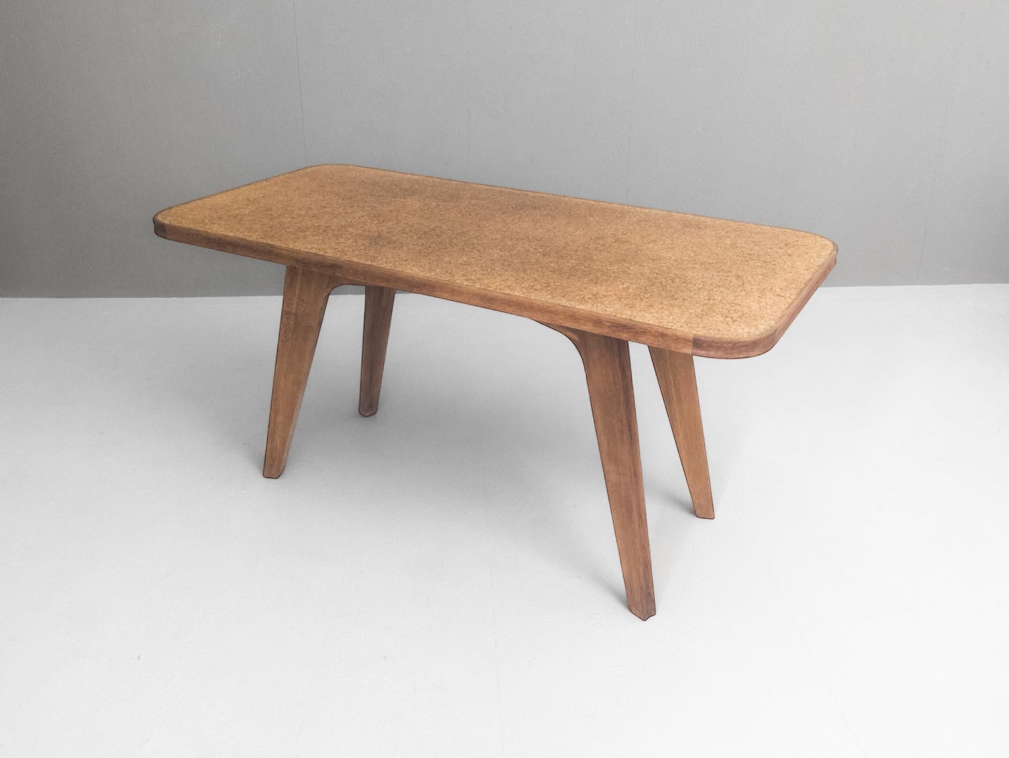 Français Table sculpturale moderniste française, années 1930 en vente
