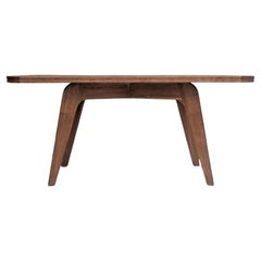 Mesa escultórica modernista francesa de roble, años 30