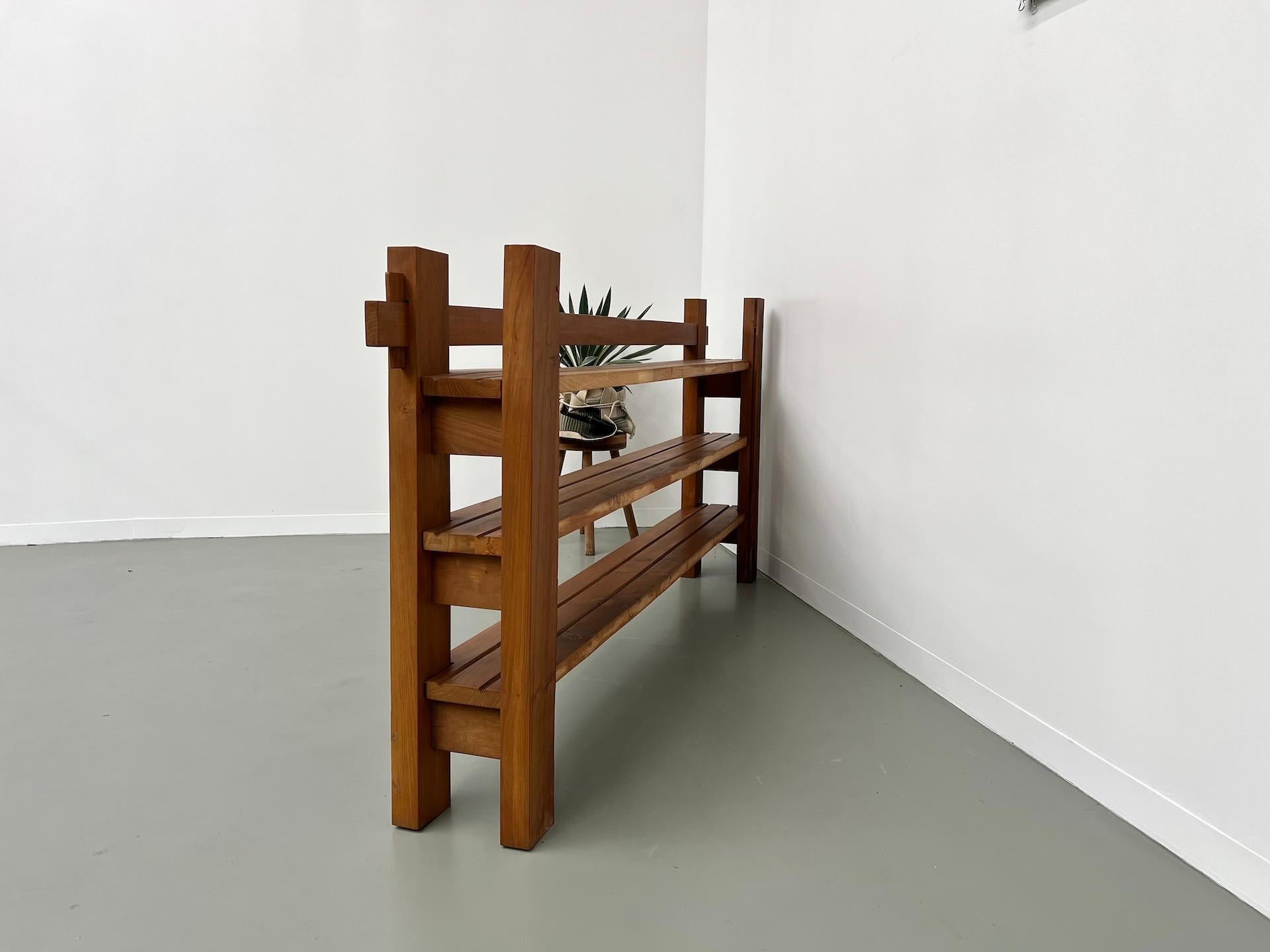French modernist shelf from the 70s in solid elm For Sale 12
