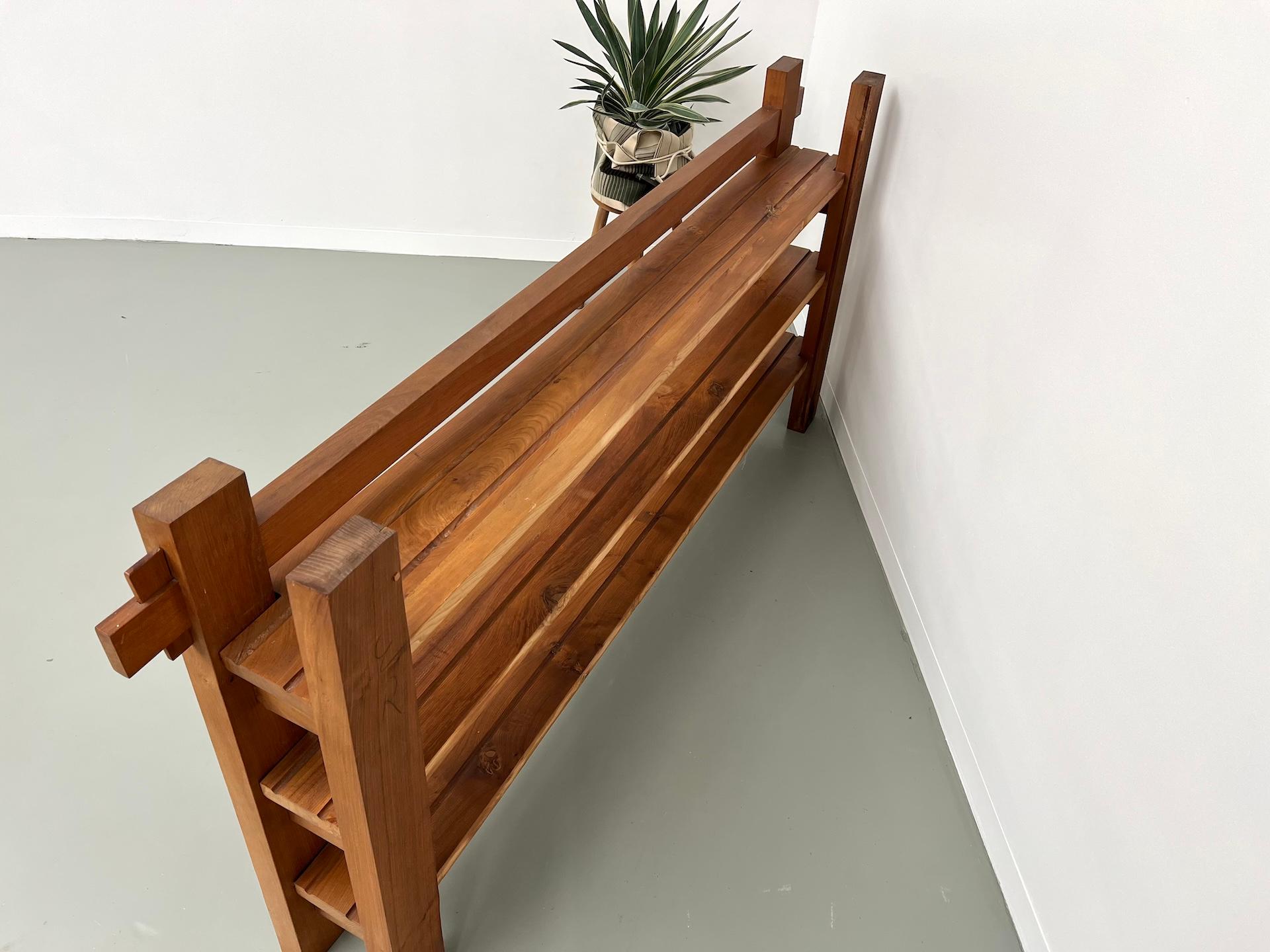 French modernist shelf from the 70s in solid elm For Sale 13