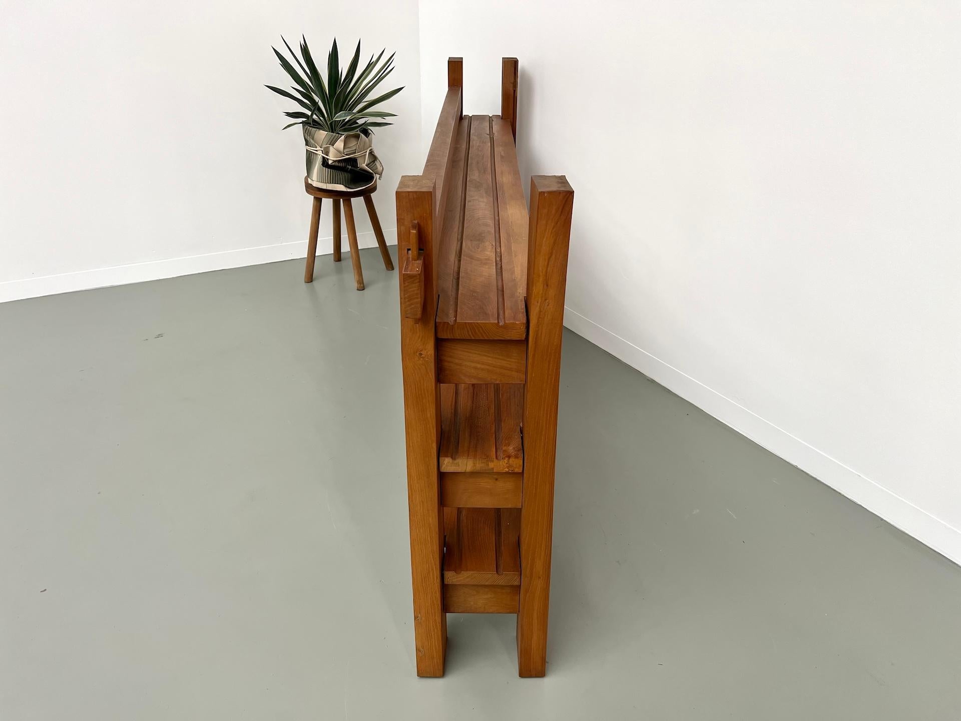 French modernist shelf from the 70s in solid elm For Sale 14